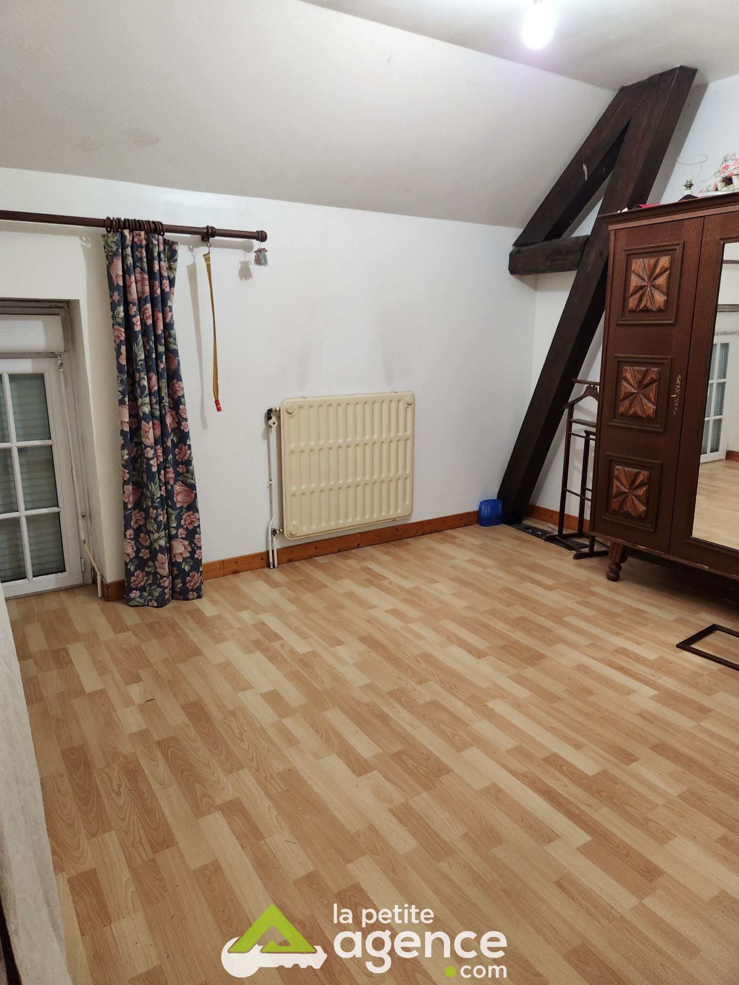 A 5 minutes de DUN SUR AURON, grande maison comprenant 4 chambres et sa grange sur 1652 m2 de terrain, bel emp — photo 6