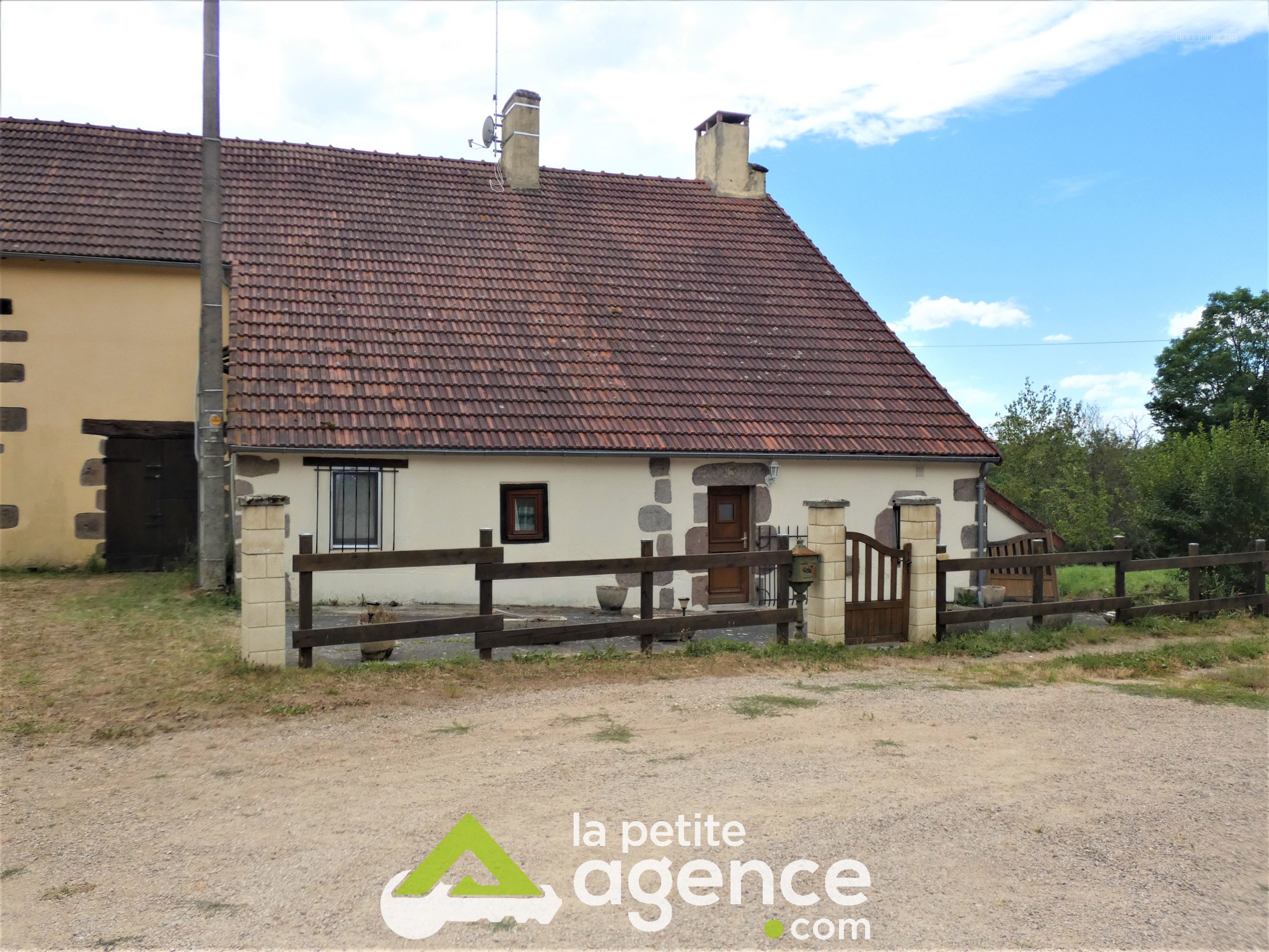 A LOUER - Maison de campagne T4 entre Commentry et Montmarault — photo 3