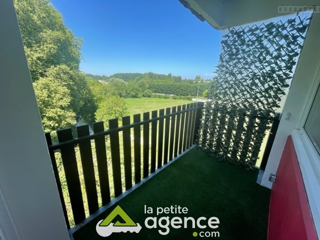 Bel appartement T2 Meublé chauffage compris place Juranville — photo 9