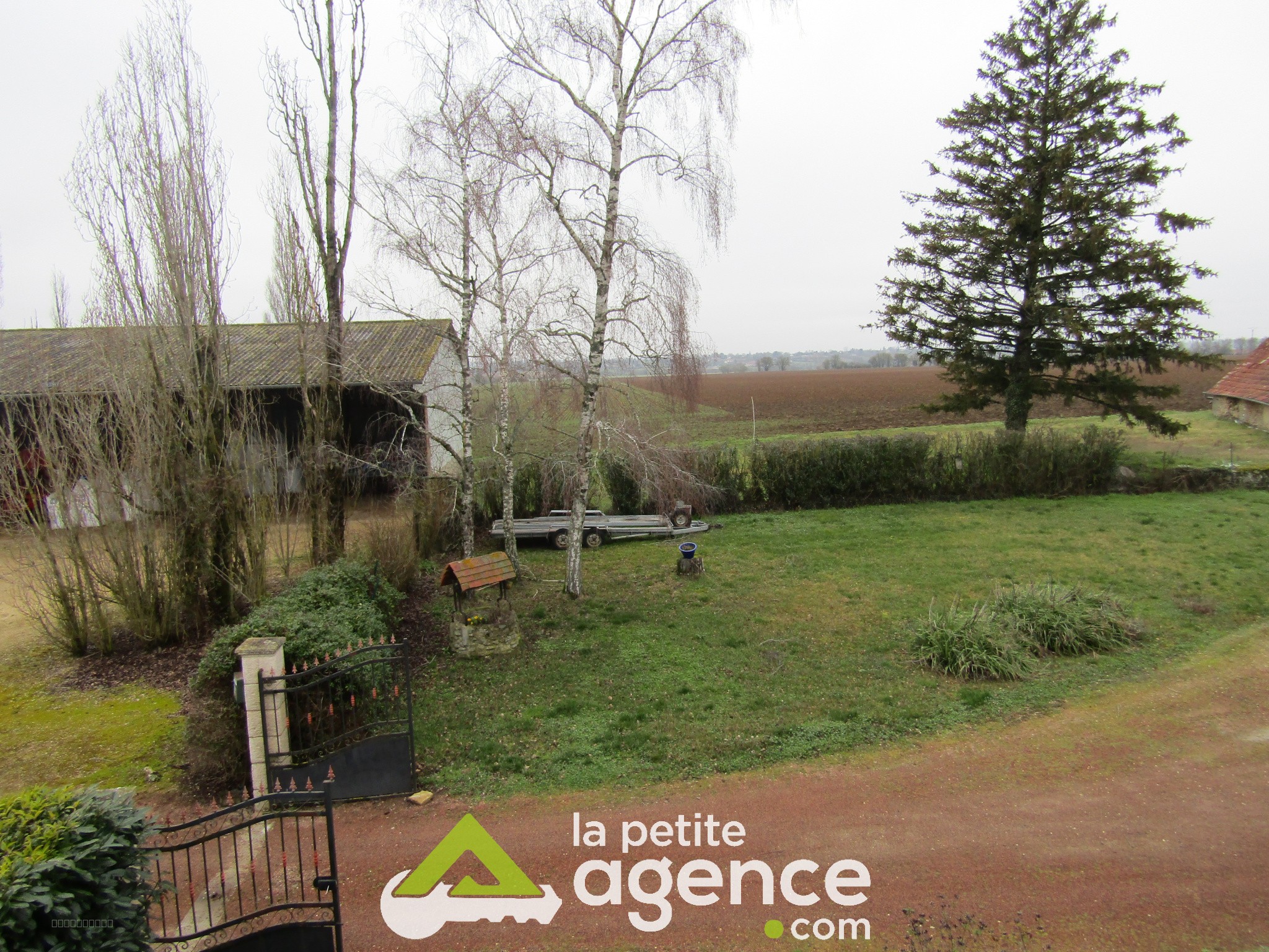 Ferme de 228m2 à acheter à Ourouer-Les-Bourdelins (18) — photo 18