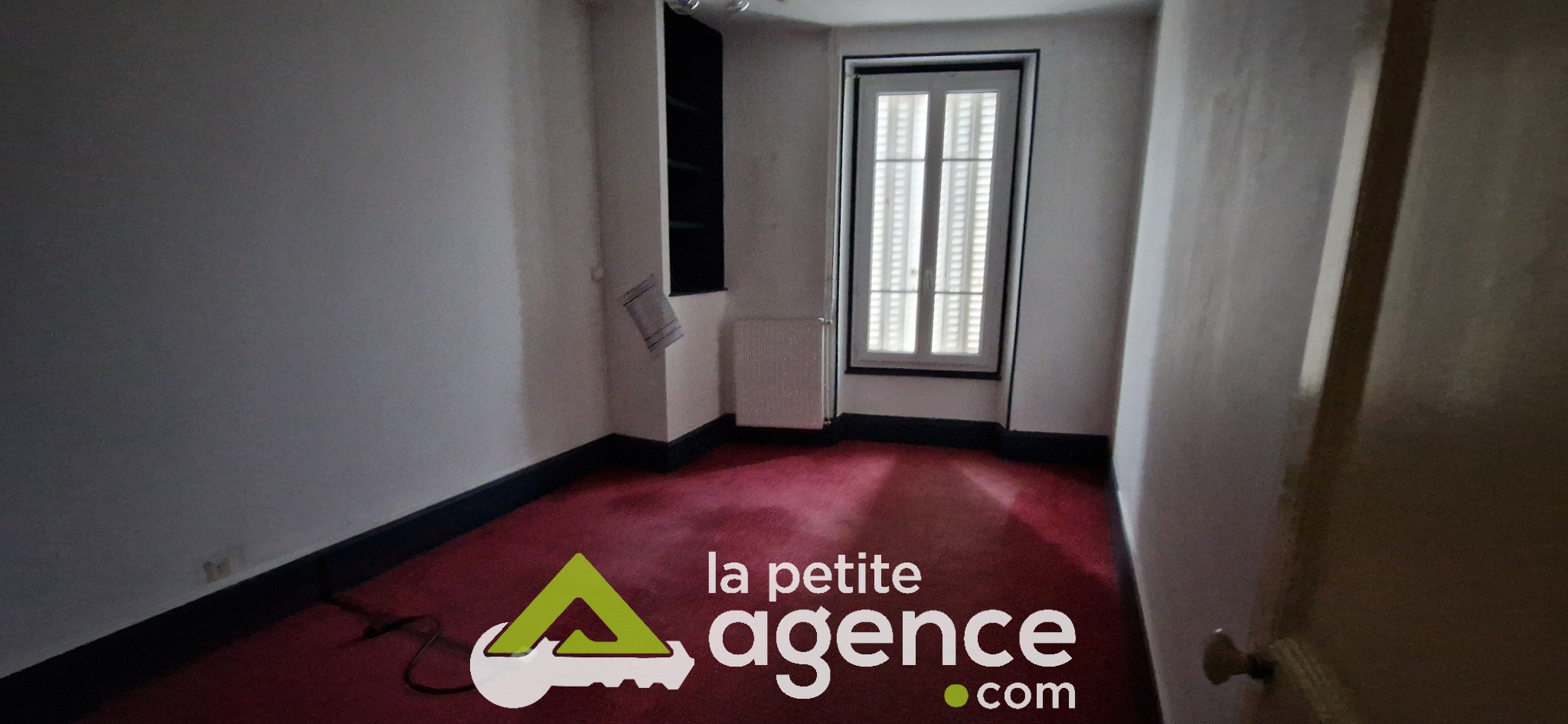 APPARTEMENT AVEC TERRASSE — photo 8