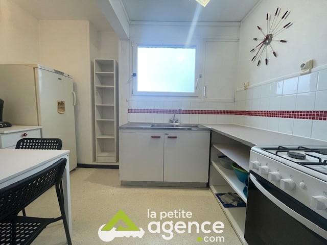 Bel appartement T2 Meublé chauffage compris place Juranville — photo 5