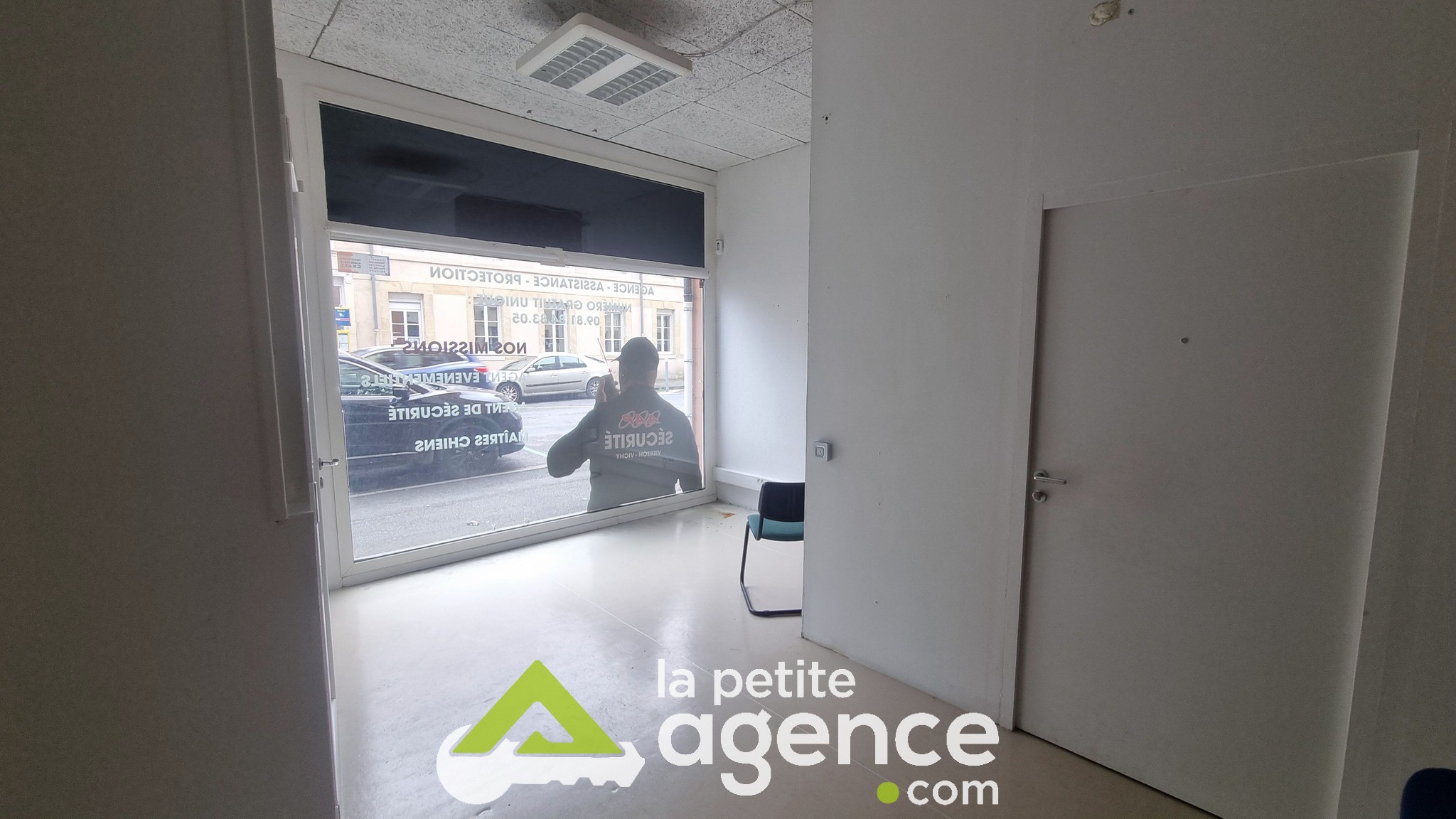 local commercial — photo 7