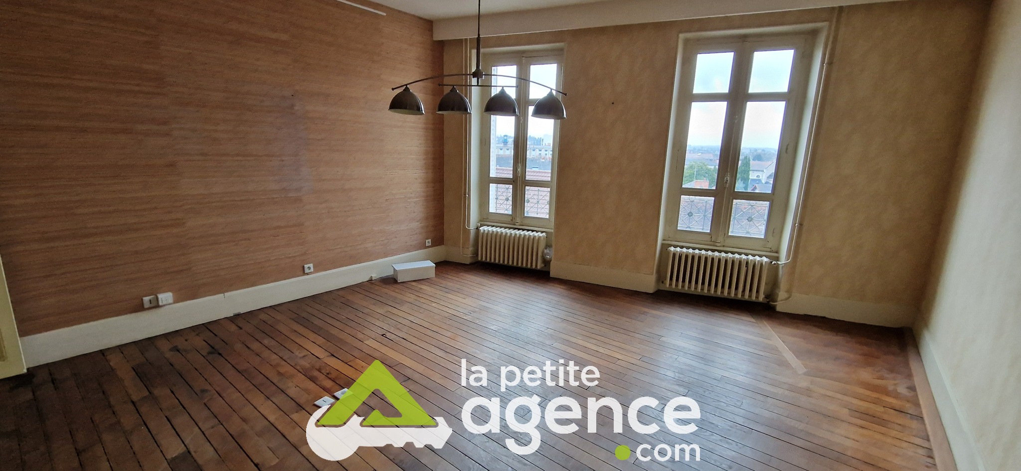 APPARTEMENT AVEC TERRASSE — photo 10