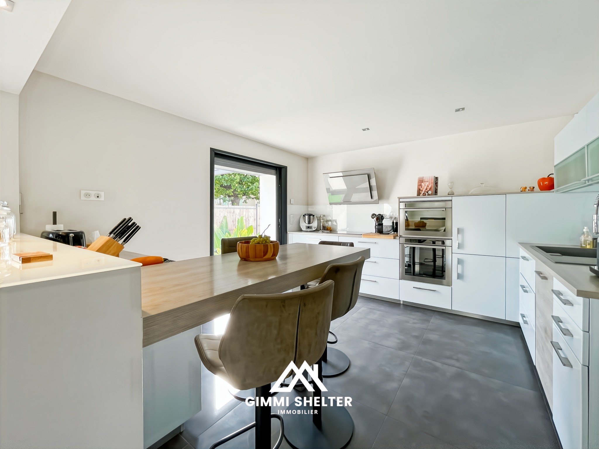 Villa d’architecte avec piscine   233 m2   Cournon-d’Auvergne — photo 10