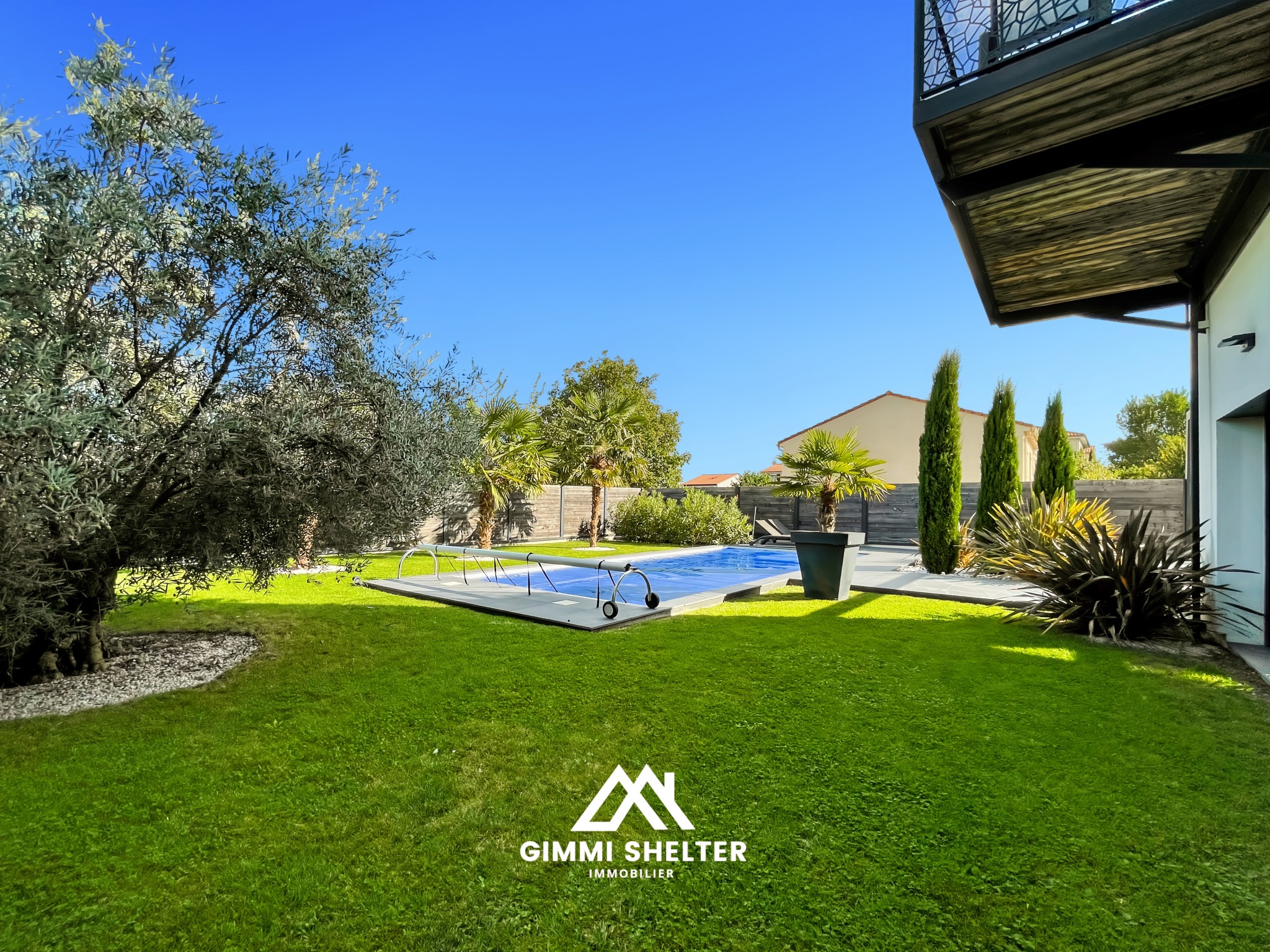 Villa d’architecte avec piscine   233 m2   Cournon-d’Auvergne — photo 20