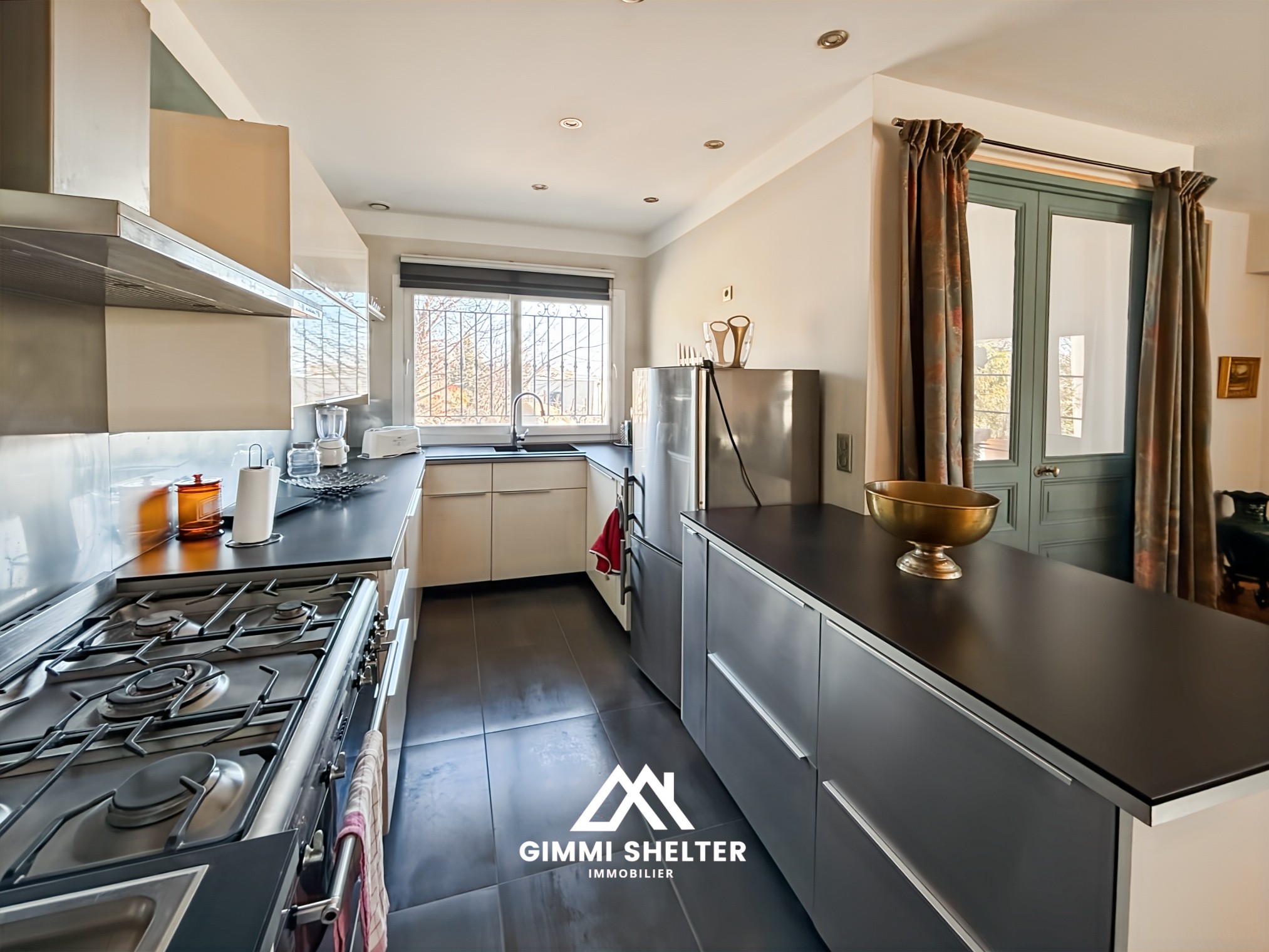 Maison d’architecte avec vue panoramique à Chanturgue   265 m2 de confort et de lumière — photo 5