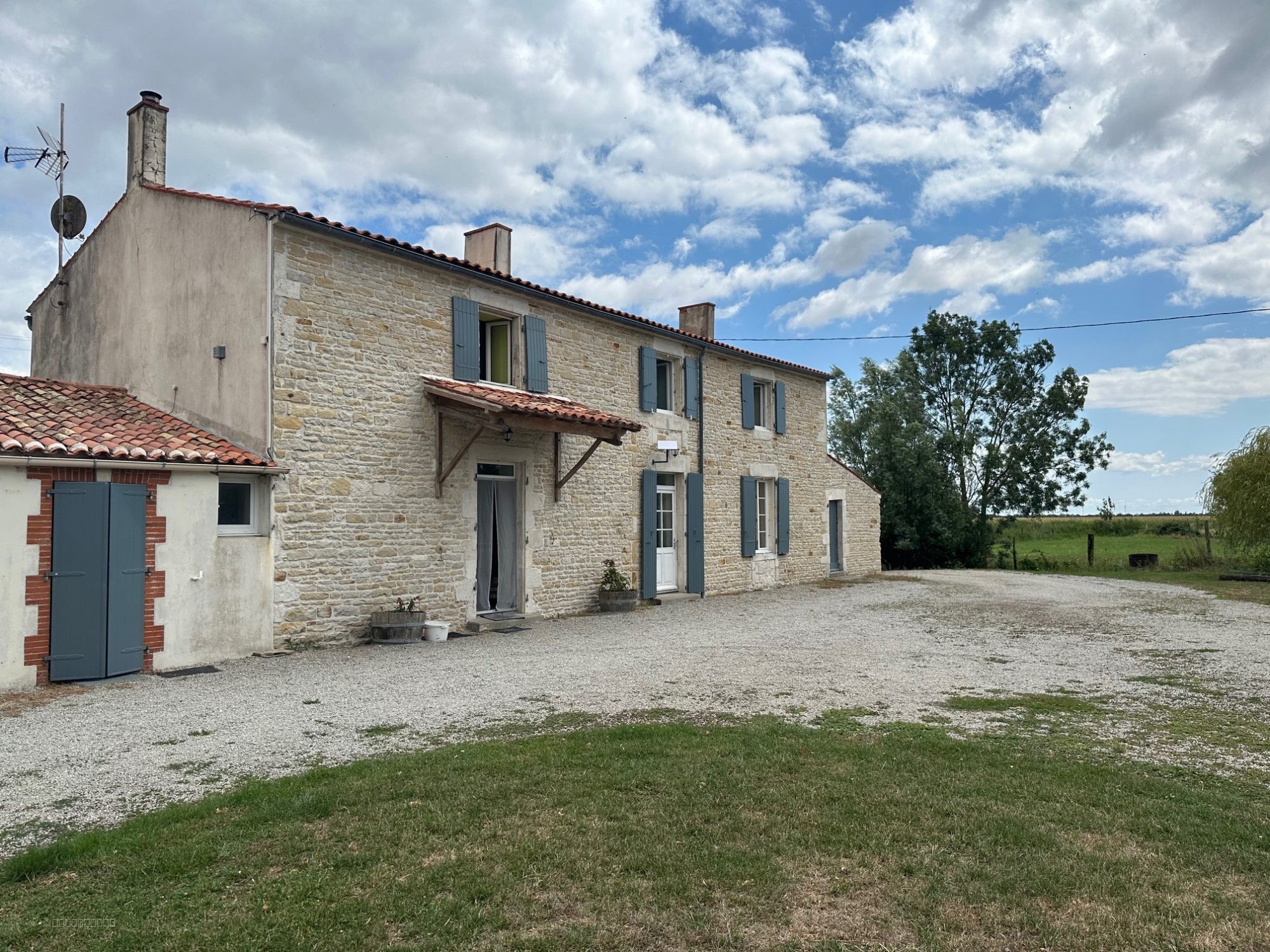 maison en pierre — photo 12