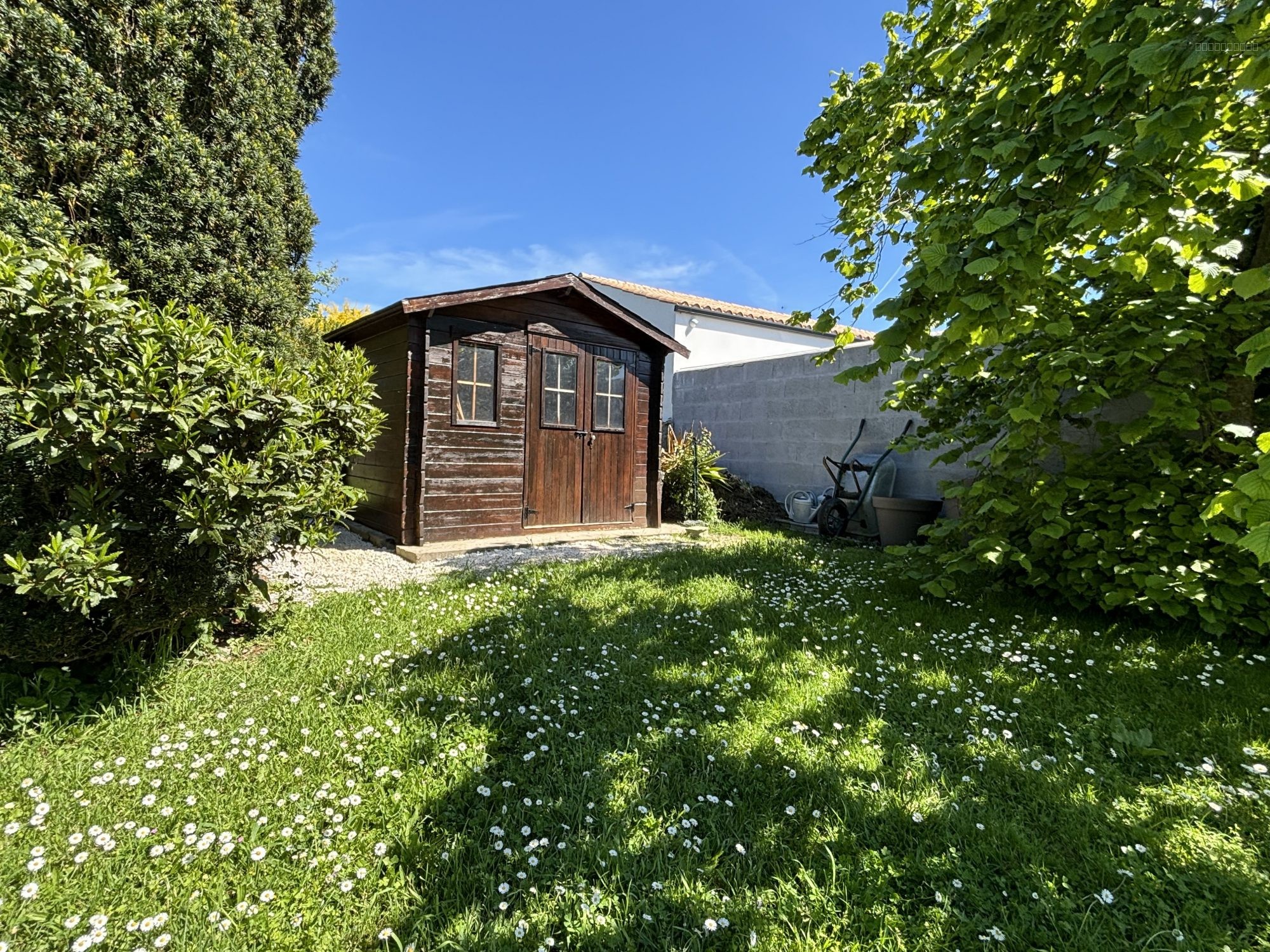 PROCHE DE LA ROCHELLE - MAISON 6 PIÈCES AVEC PISCINE — photo 13