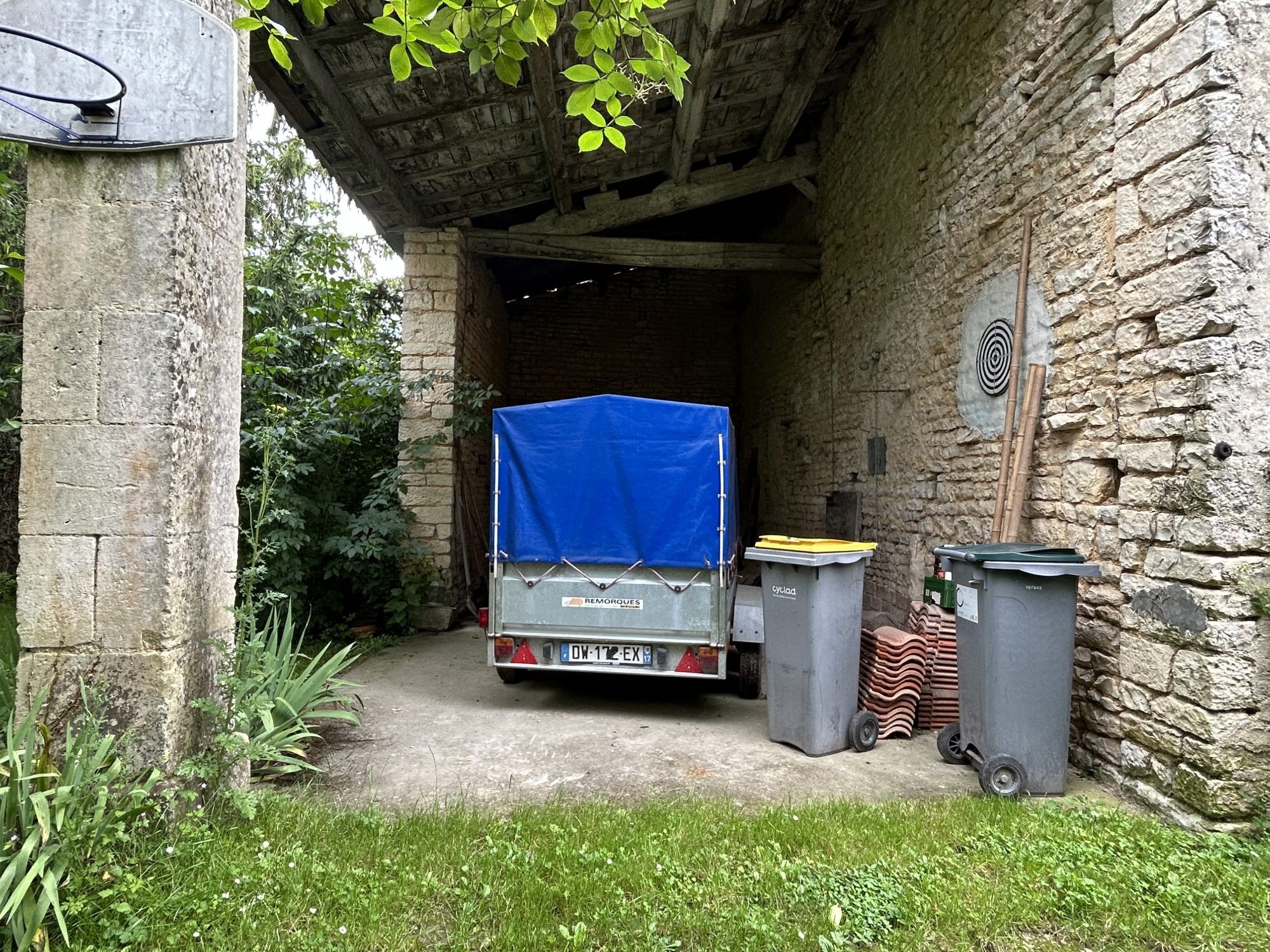 MAISON 264m2 avec dépendances — photo 13