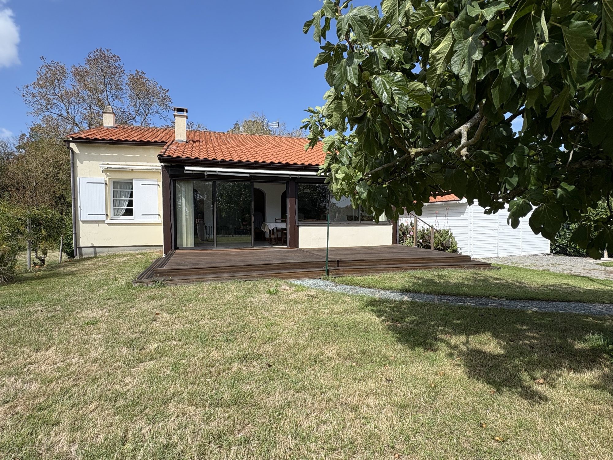 Maison 3 pièces   Jardin, garage, secteur calme   L'Île-d'Elle — photo 16