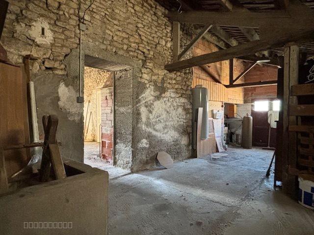 Maison en pierres — photo 16