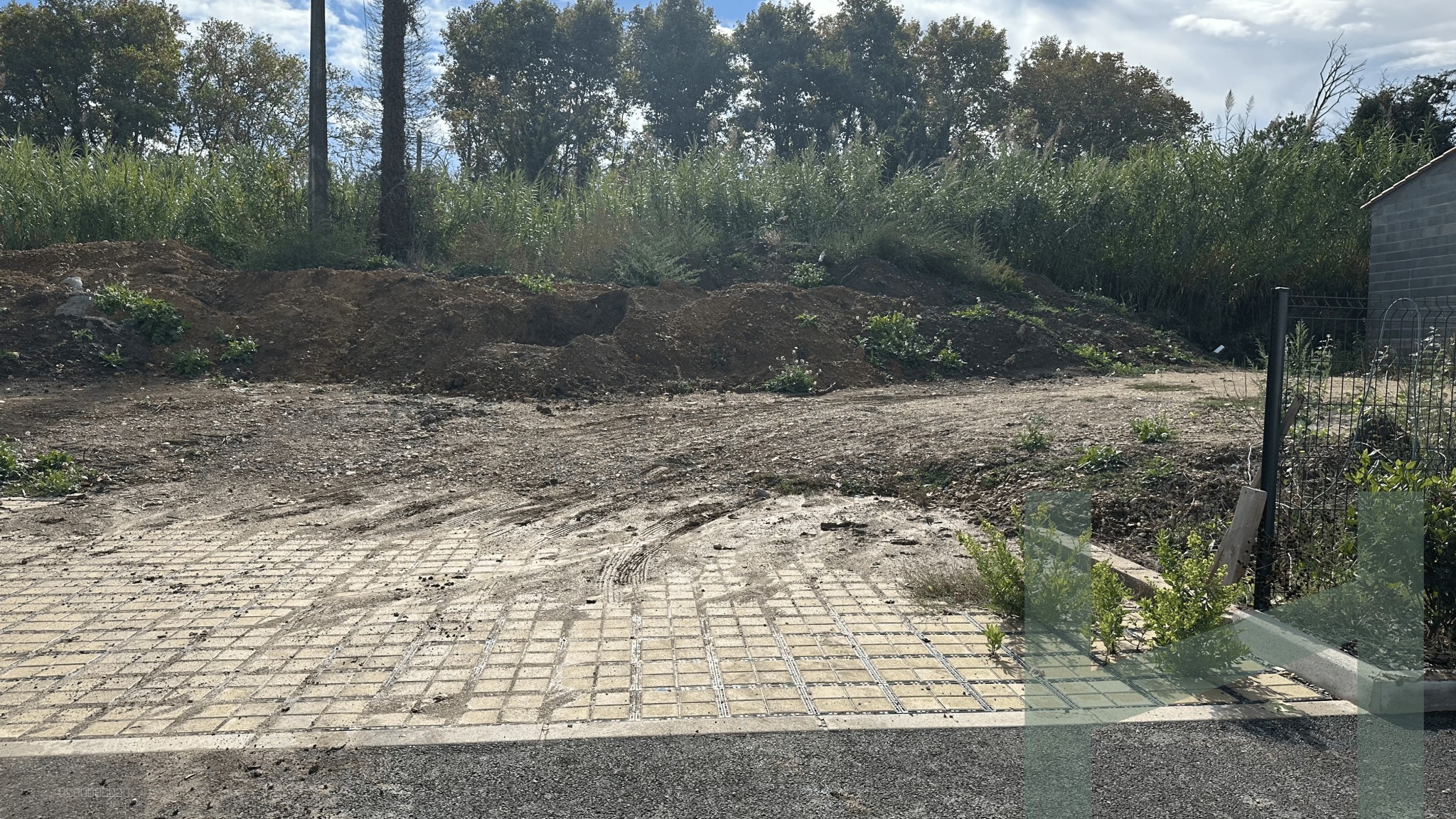 Terrain viabilisé à Arles, quartier Pont de Crau — photo 6