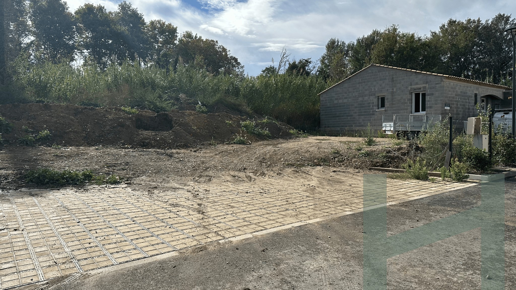 Terrain viabilisé à Arles, quartier Pont de Crau — photo 4