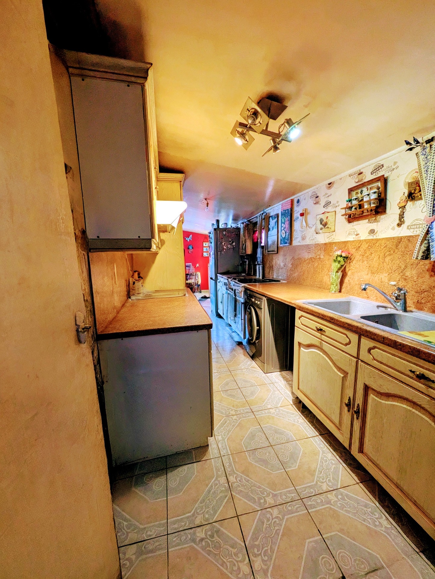 À Senantes, maison d'environ 45m2 avec 3 pièces à acheter — photo 3