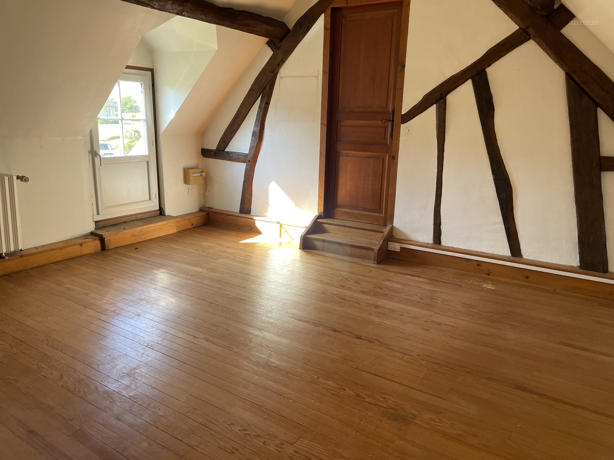 maison familiale avec 4 chambres et un bureau et dépendances — photo 7