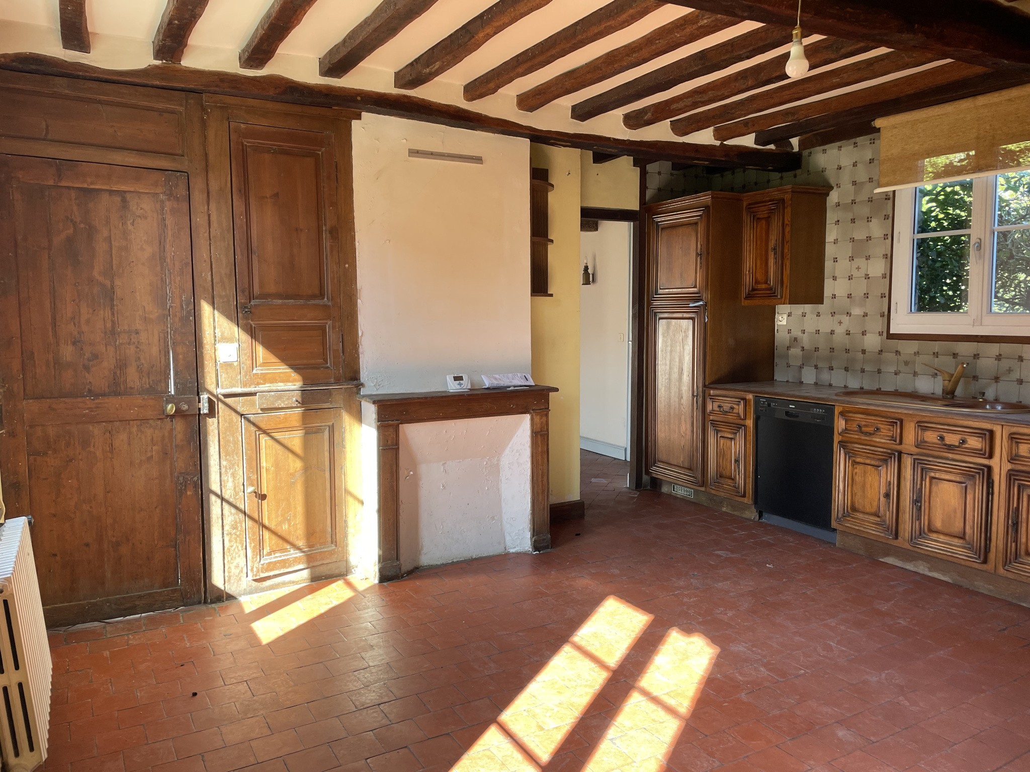 maison familiale avec 4 chambres et un bureau et dépendances — photo 5