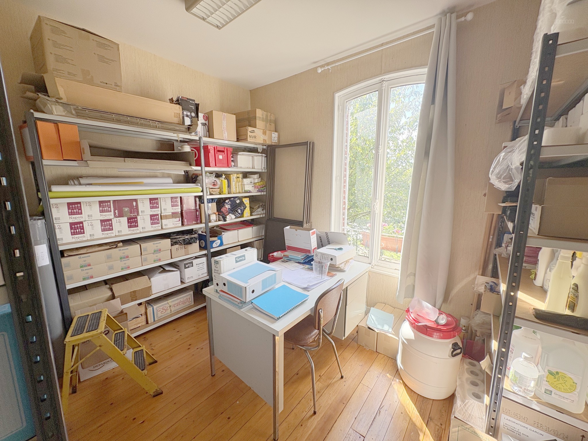 Ancienne bâtiment communal, idéal investisseur ! — photo 9