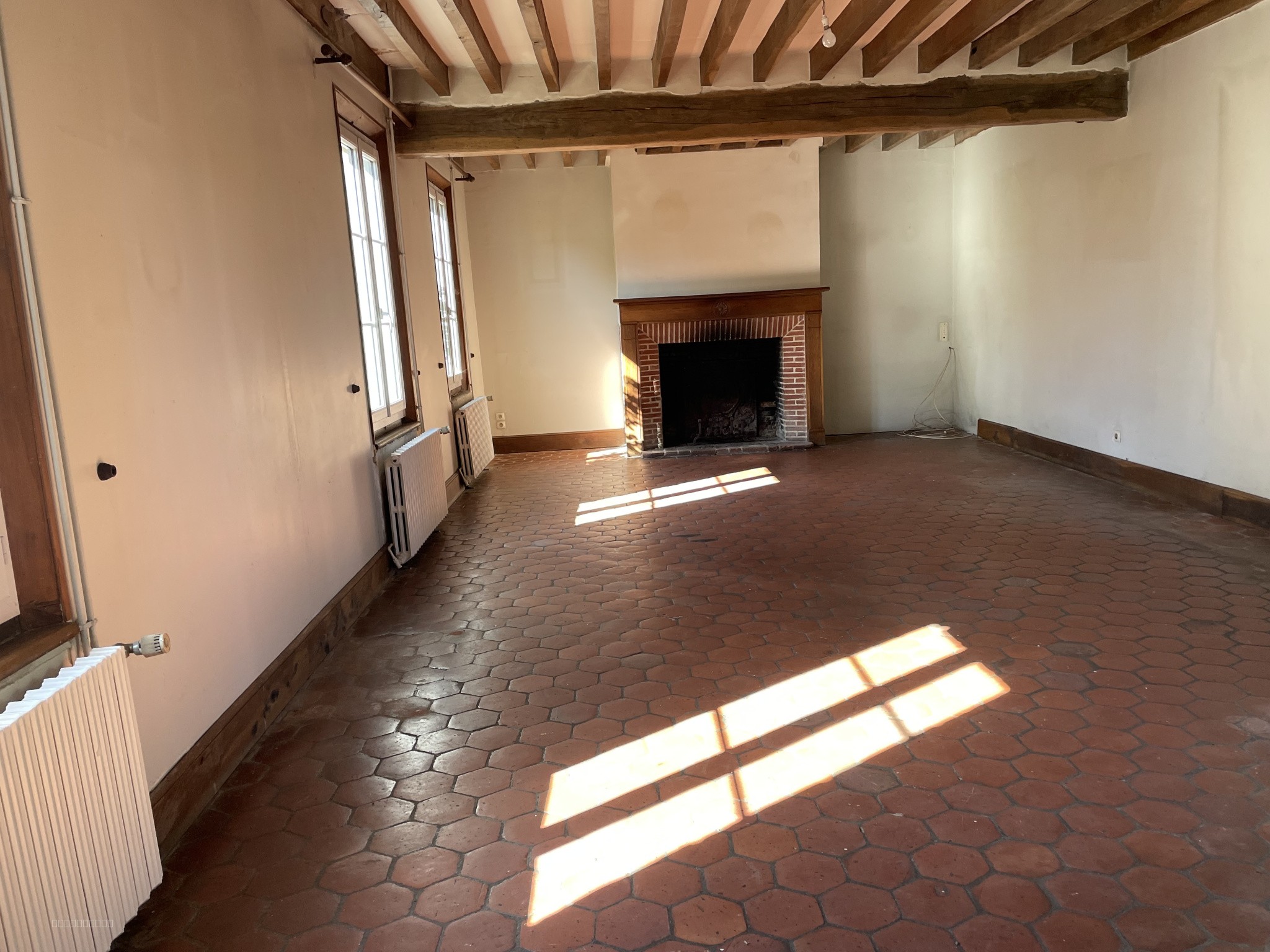 maison familiale avec 4 chambres et un bureau et dépendances — photo 2