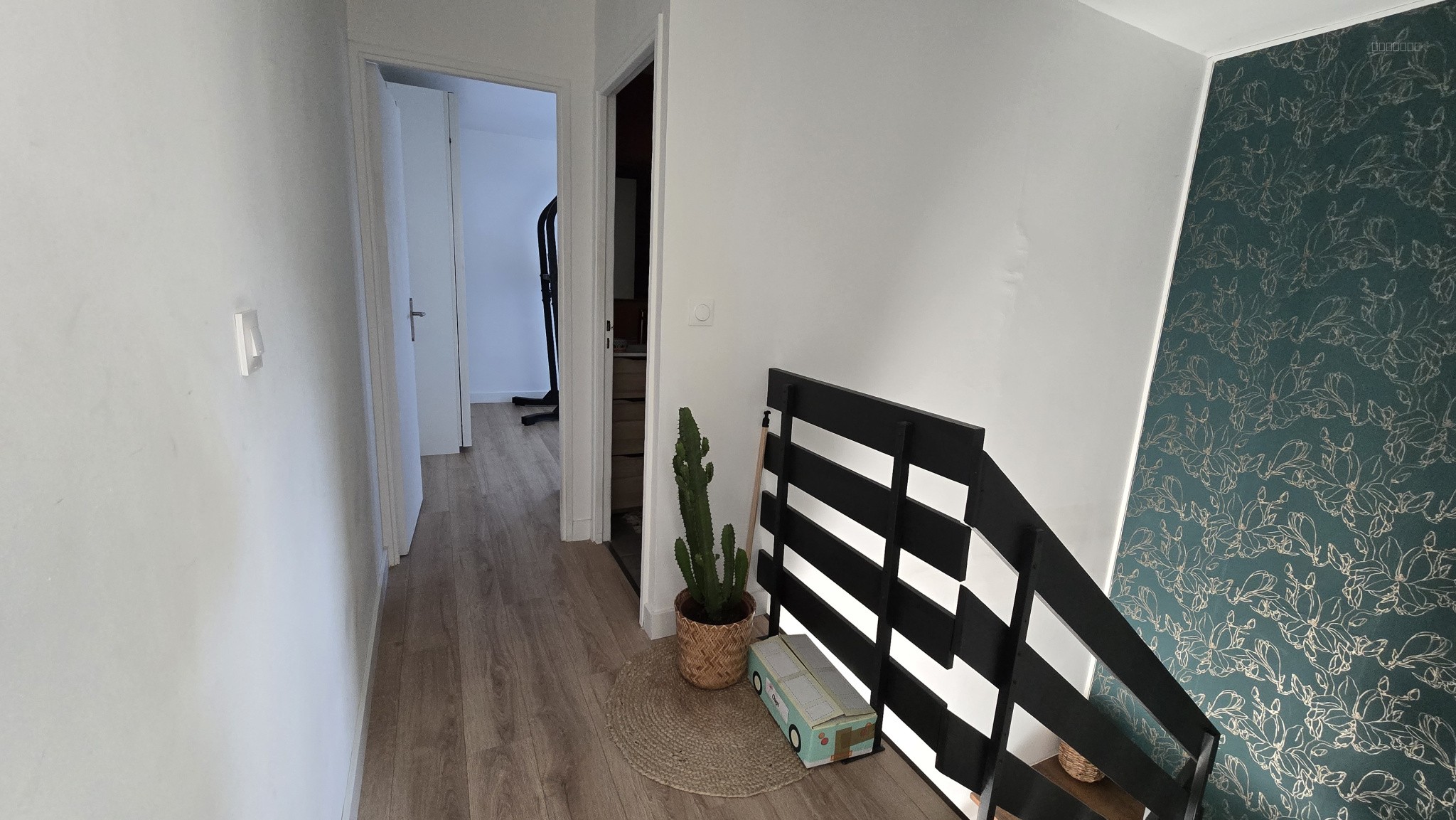 Maison de type 4 en triplex avec jardinet et garage — photo 9