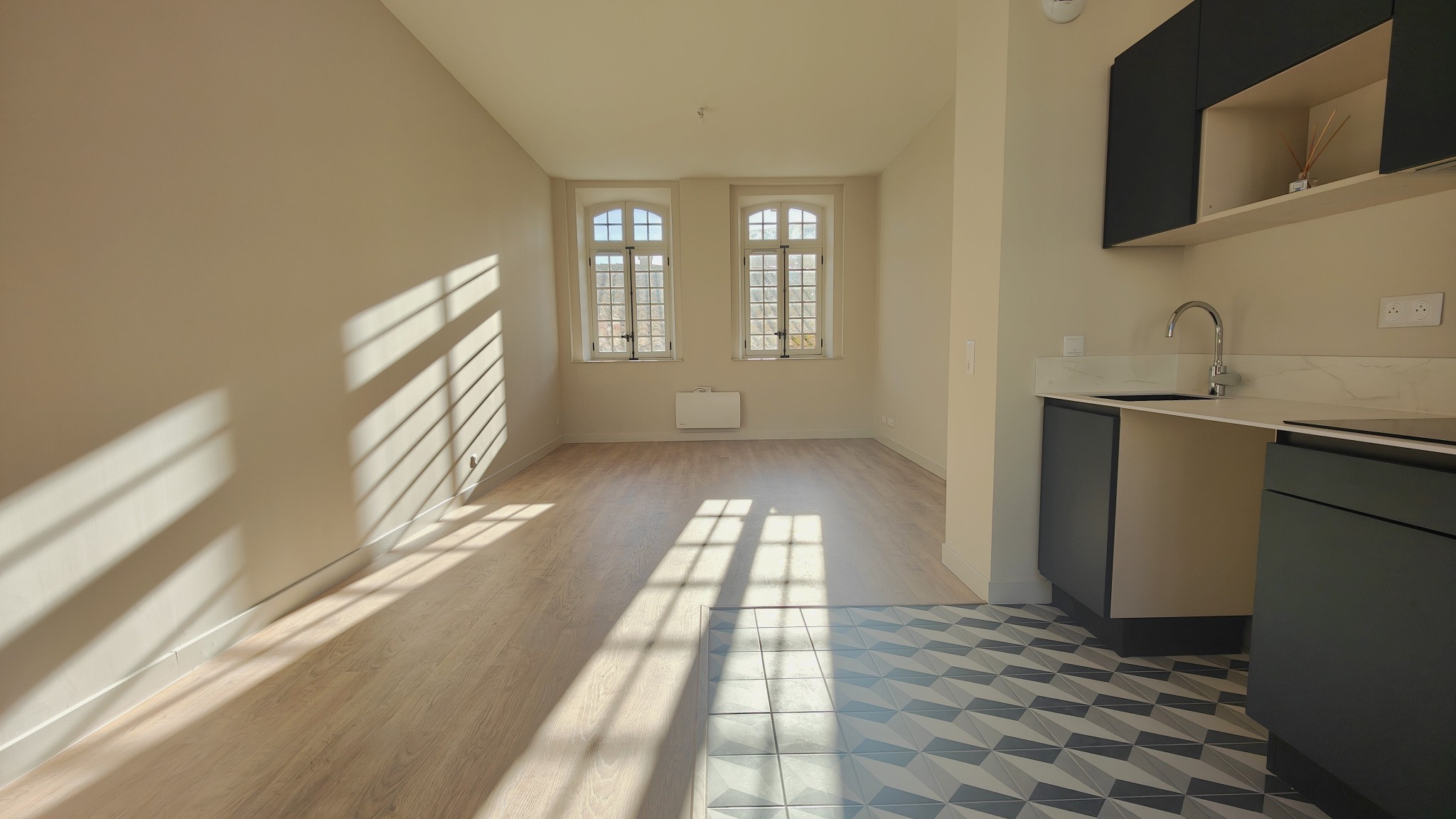 Magnifique T3 entièrement rénové avec ascenseur — photo 4