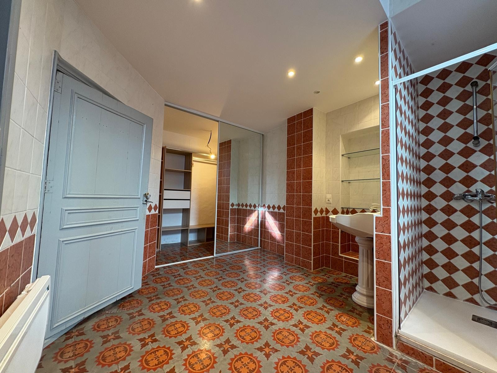 À Louer   Grande Maison de Village T6 avec Cour — photo 9