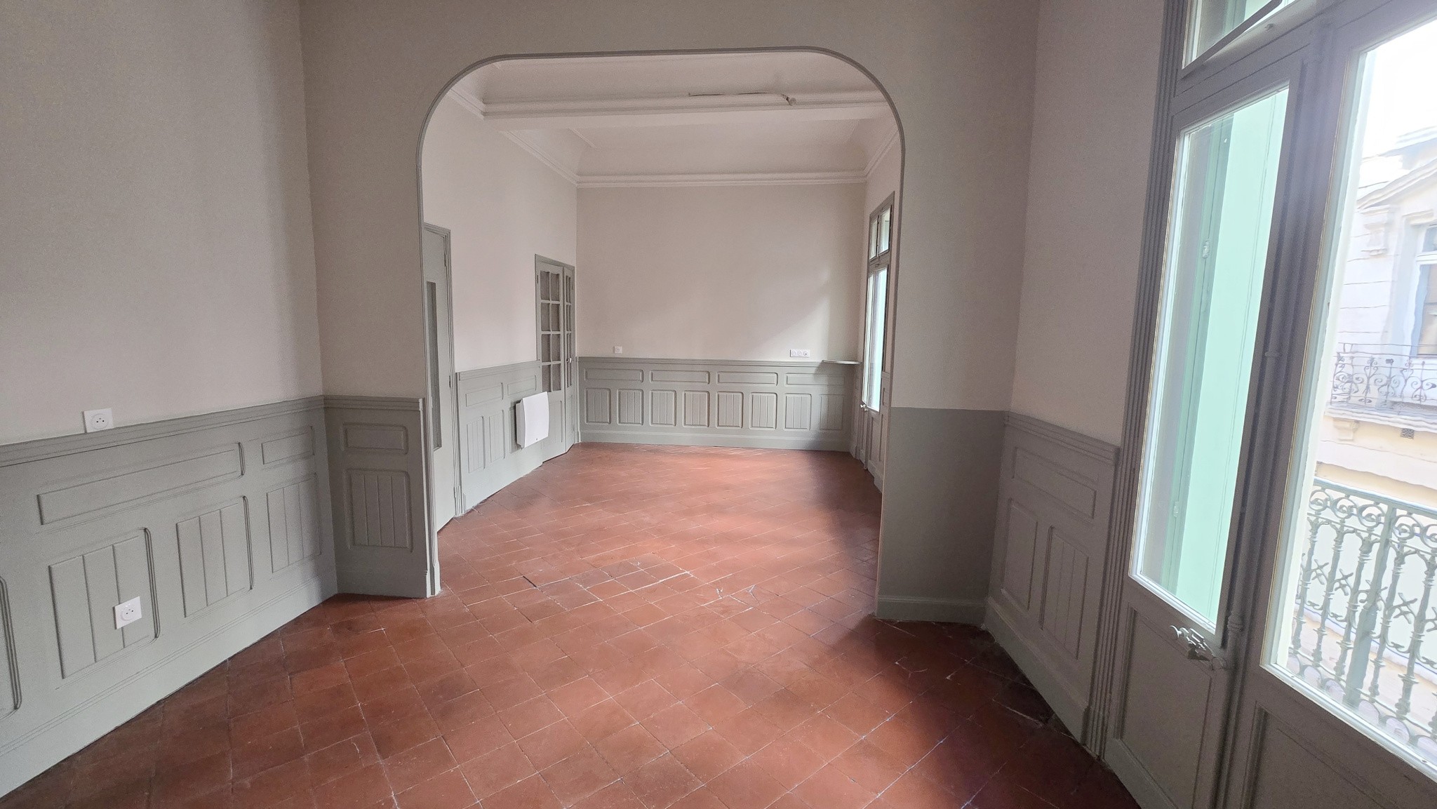 Superbe appartement haussmannien de 162 m2 au coeur du centre-ville de Narbonne — photo 2