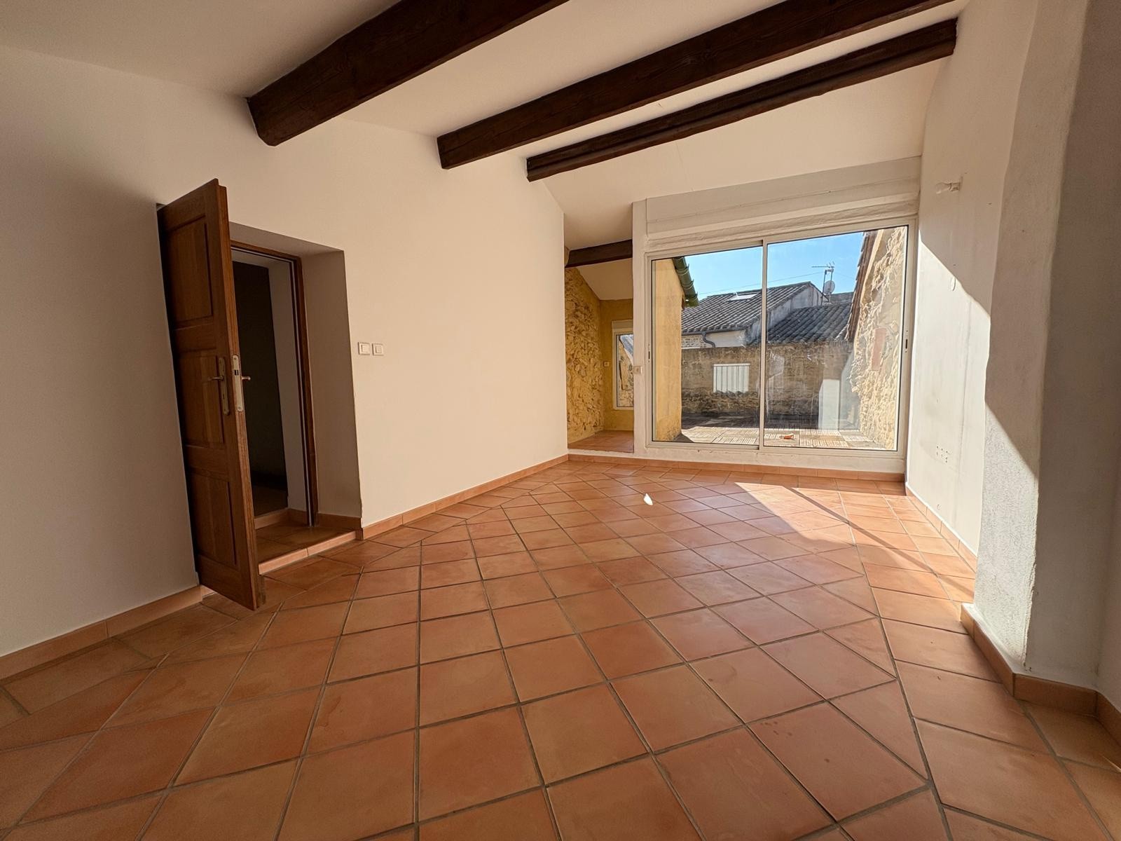 À Louer   Grande Maison de Village T6 avec Cour — photo 6