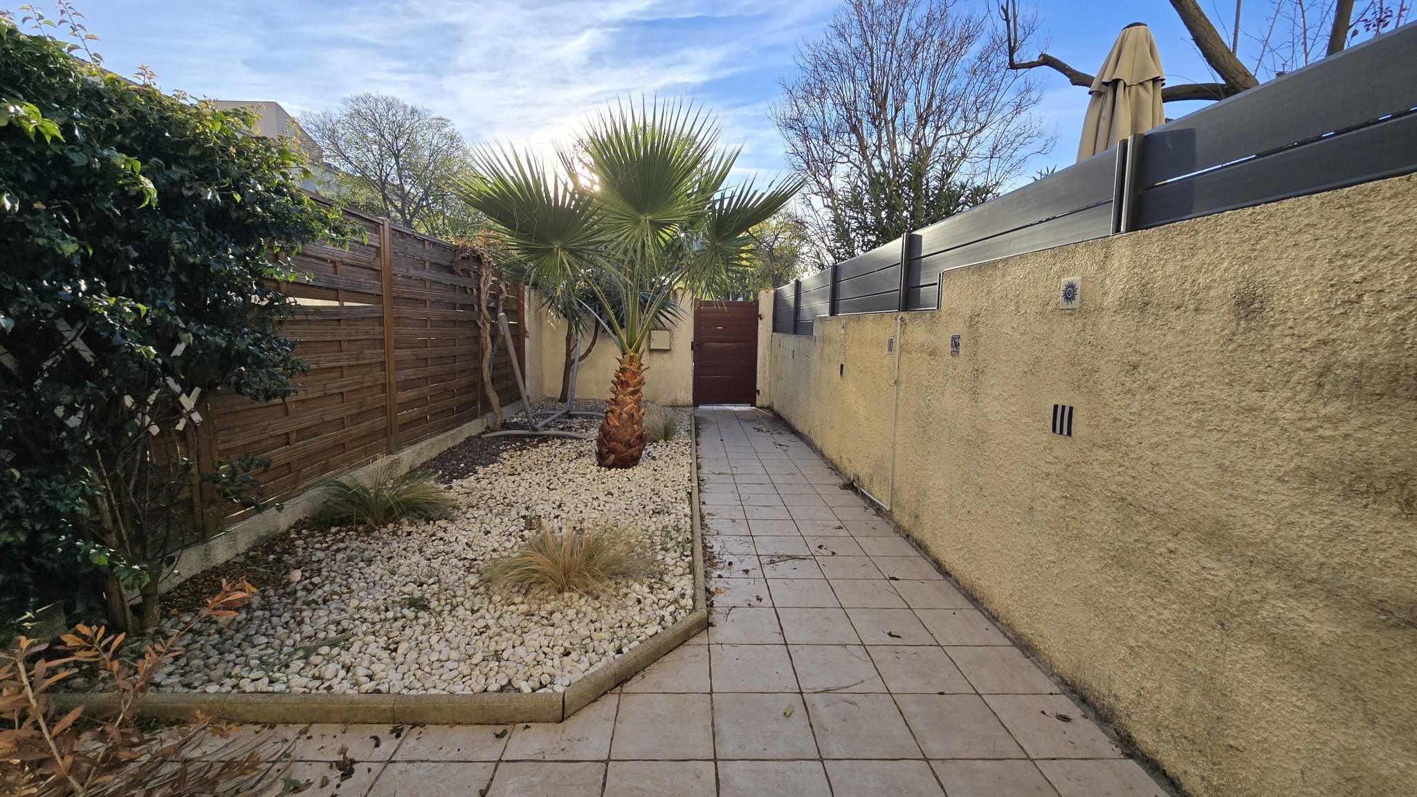 Maison de type 4 en triplex avec jardinet et garage — photo 14