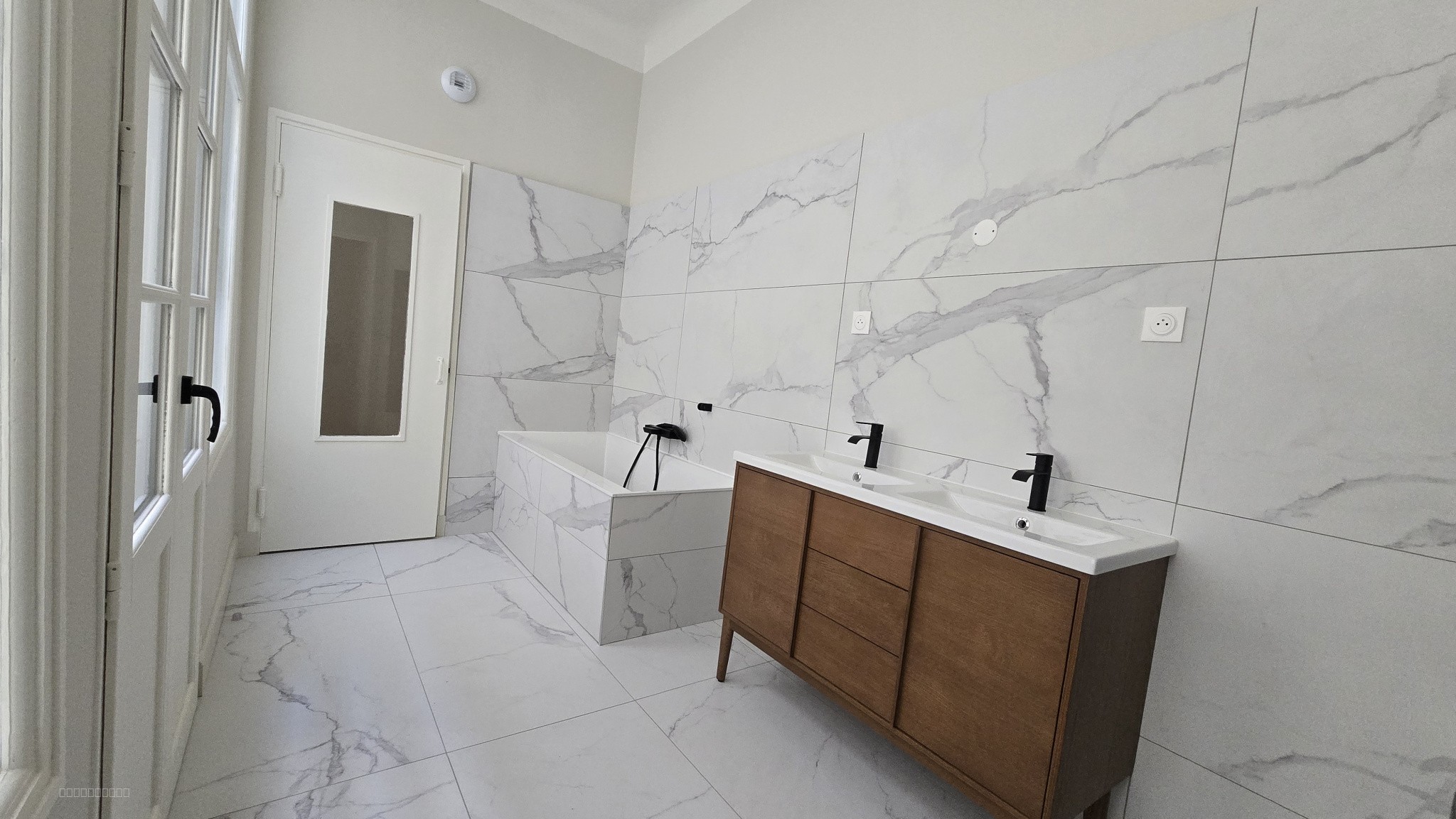 Superbe appartement haussmannien de 162 m2 au coeur du centre-ville de Narbonne — photo 10
