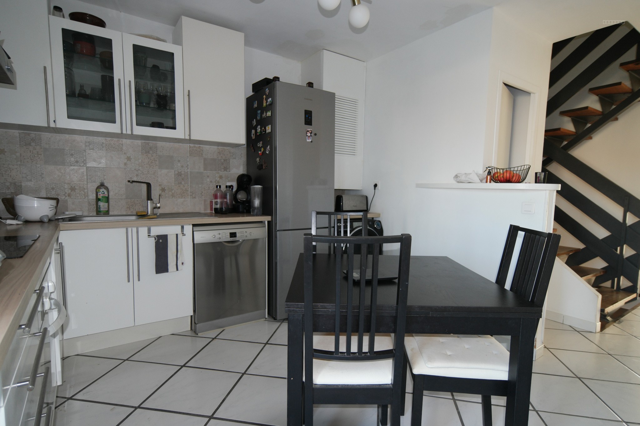 Maison de type 4 en triplex avec jardinet et garage — photo 5