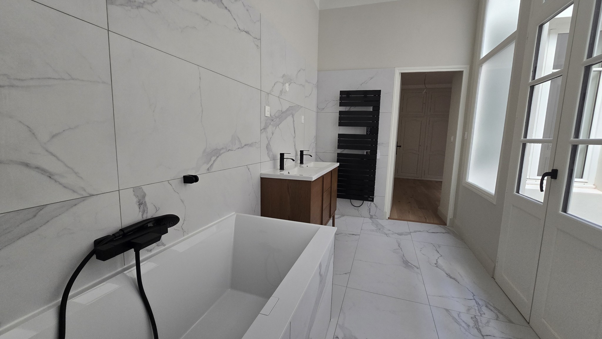 Superbe appartement haussmannien de 162 m2 au coeur du centre-ville de Narbonne — photo 3
