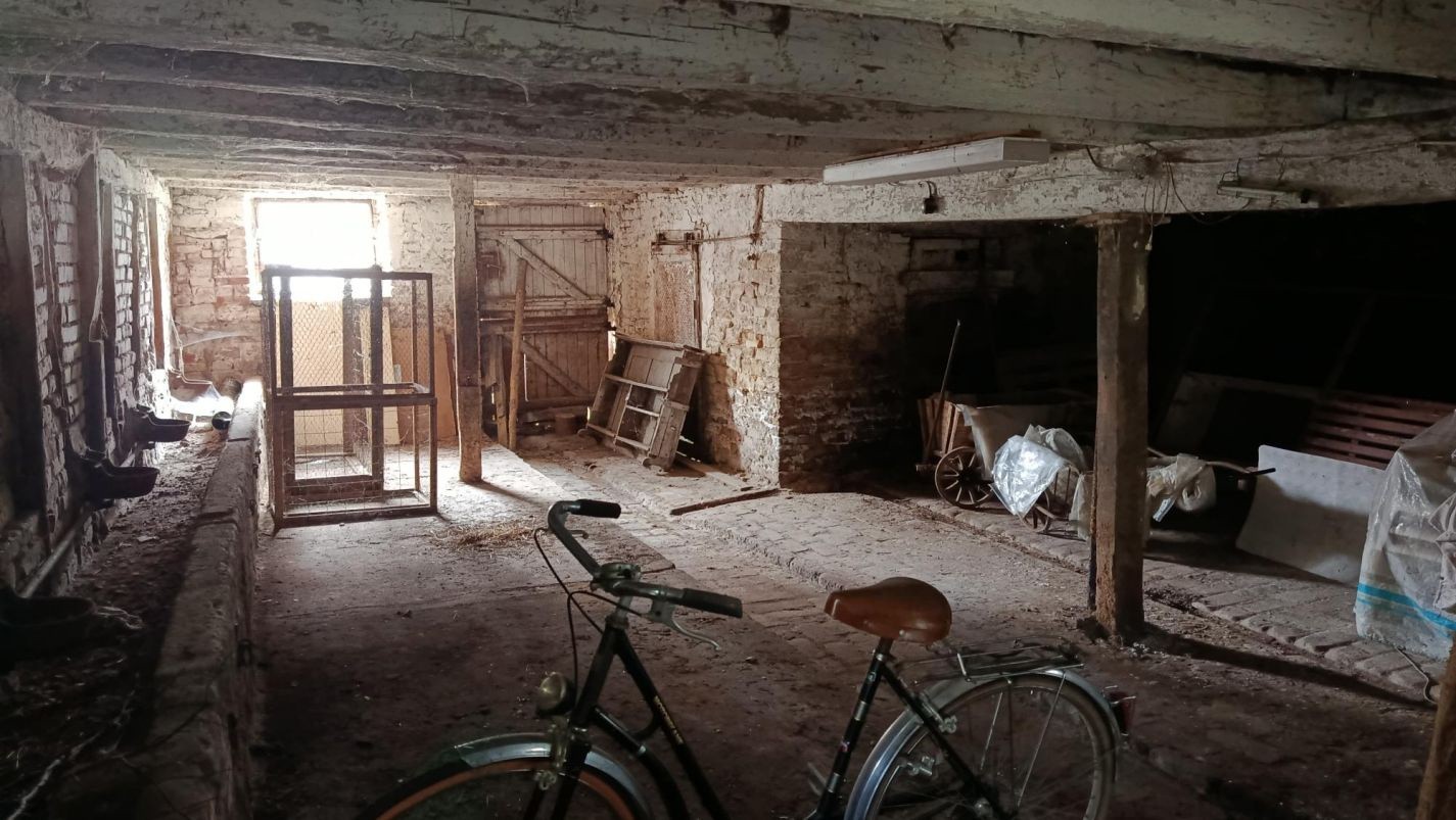 Ancien corps de ferme avec terrain — photo 10
