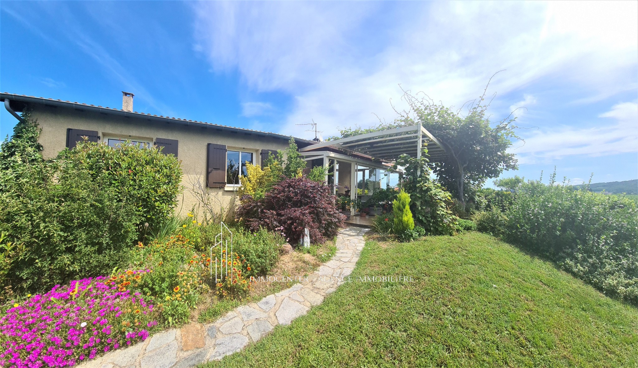 VILLA AU CALME AVEC TRES BEAU TERRAIN — photo 13