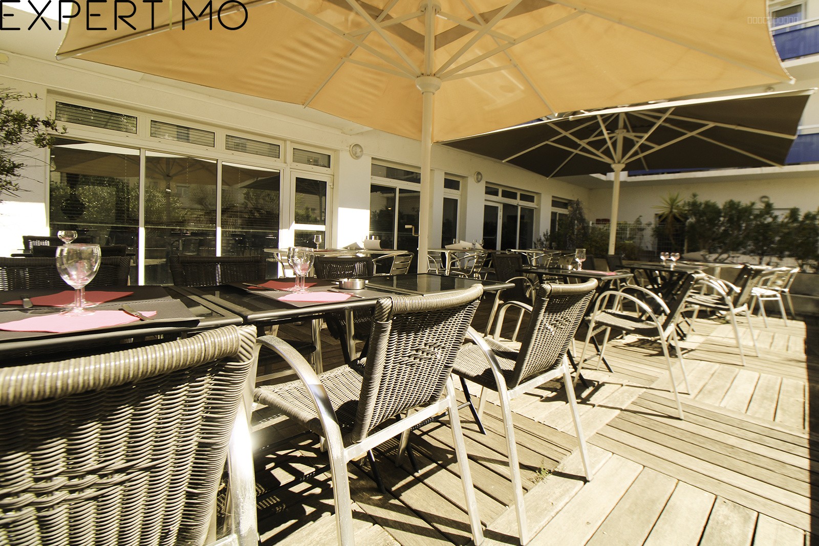 Montpellier, Antigone, murs de 220 M2 avec une terrasse de 200 M2 — photo 3