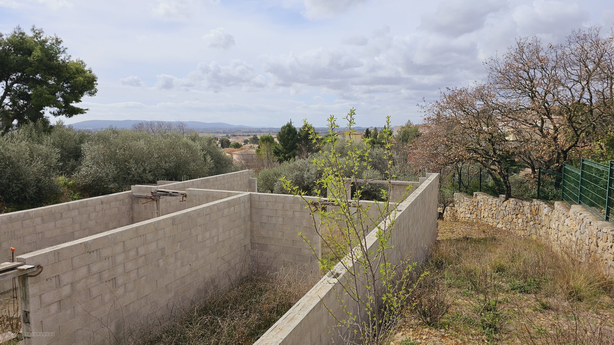 Grand terrain constructible 1352 m2- Quartier prisé sur les hauteurs de Pignan — photo 6