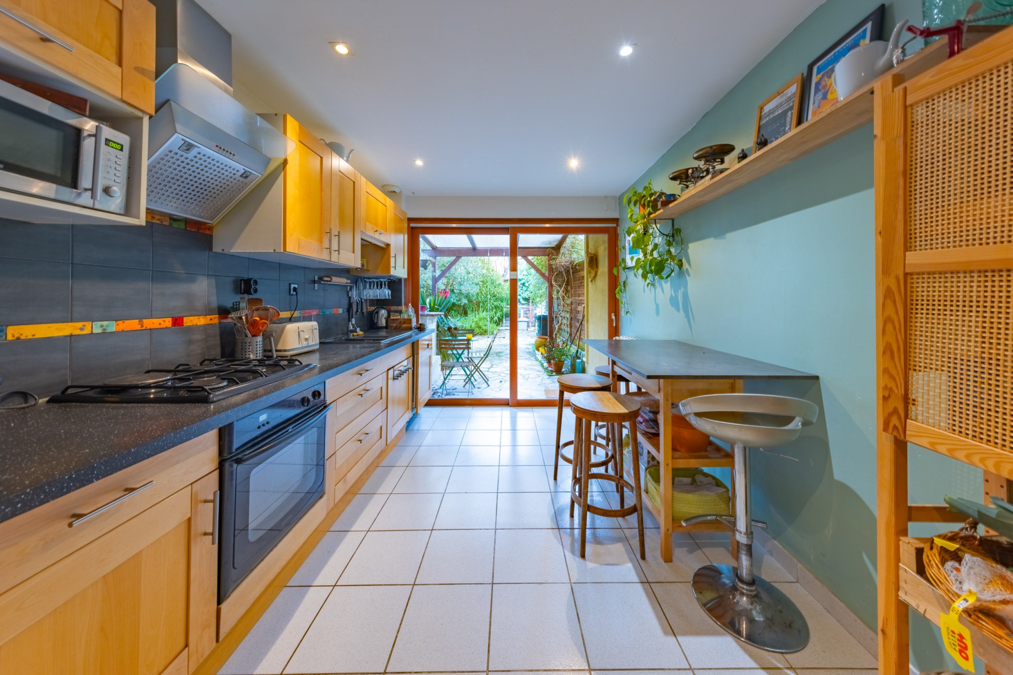 Maison du castries de 120 M2 sur 300 M2 de terrain — photo 3