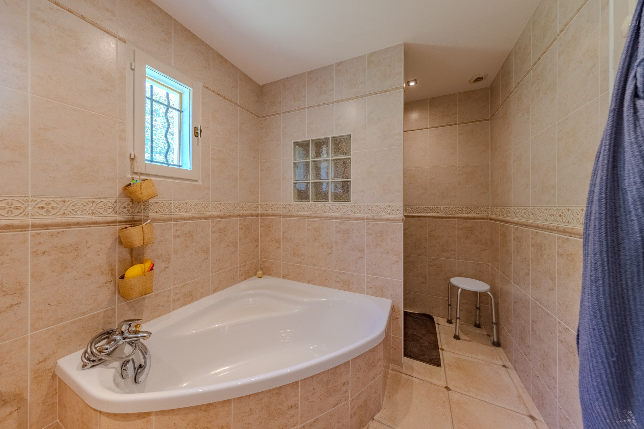Villa 6 pièces 161 m2 L'Atelier de l'Immo - Votre Havre de Paix Familial à Saturargues ! — photo 11