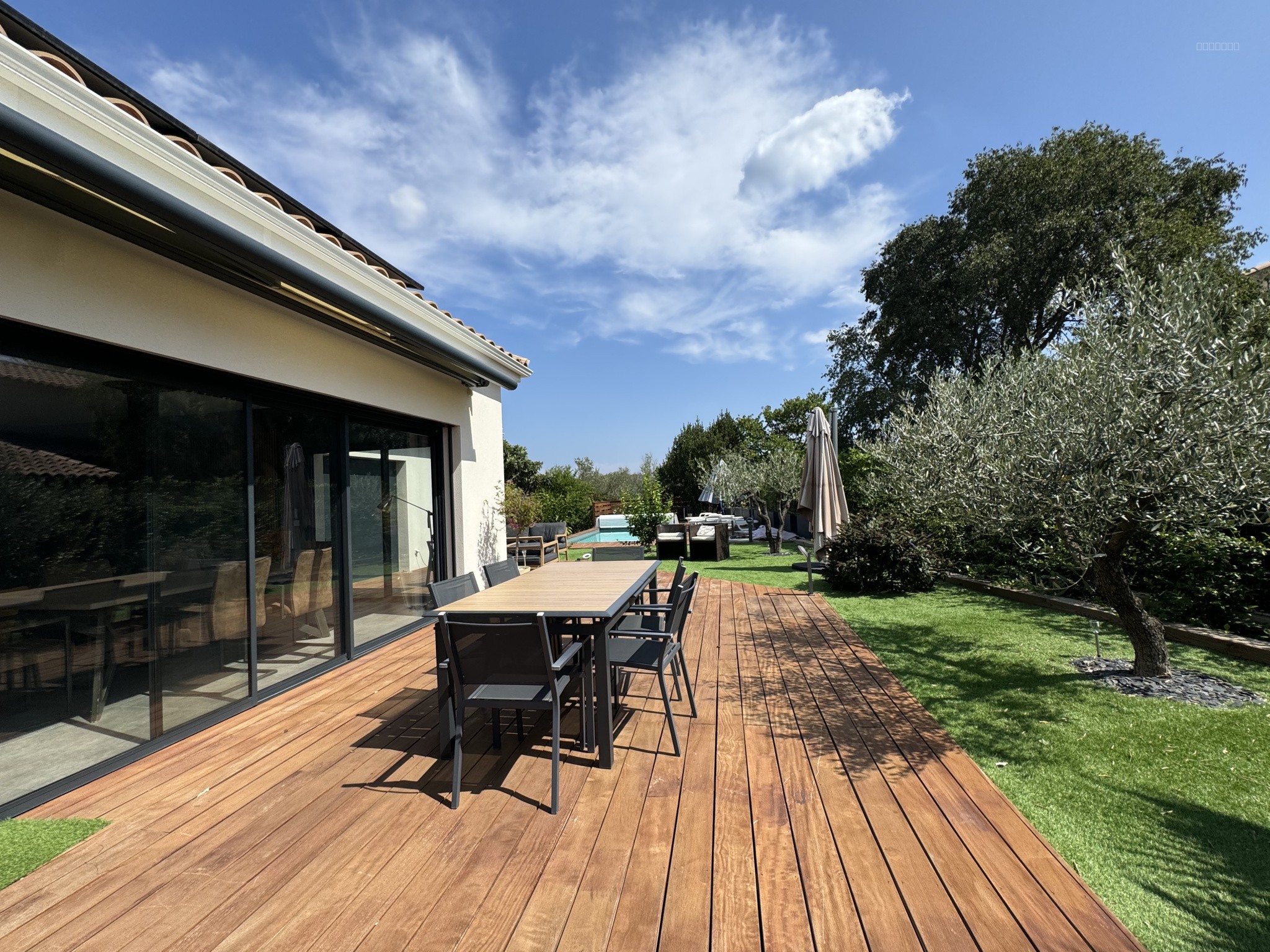 VILLEVIEILLE, MAISON PLAIN PIED, T5 de 140 M2 sur 700 — photo 3