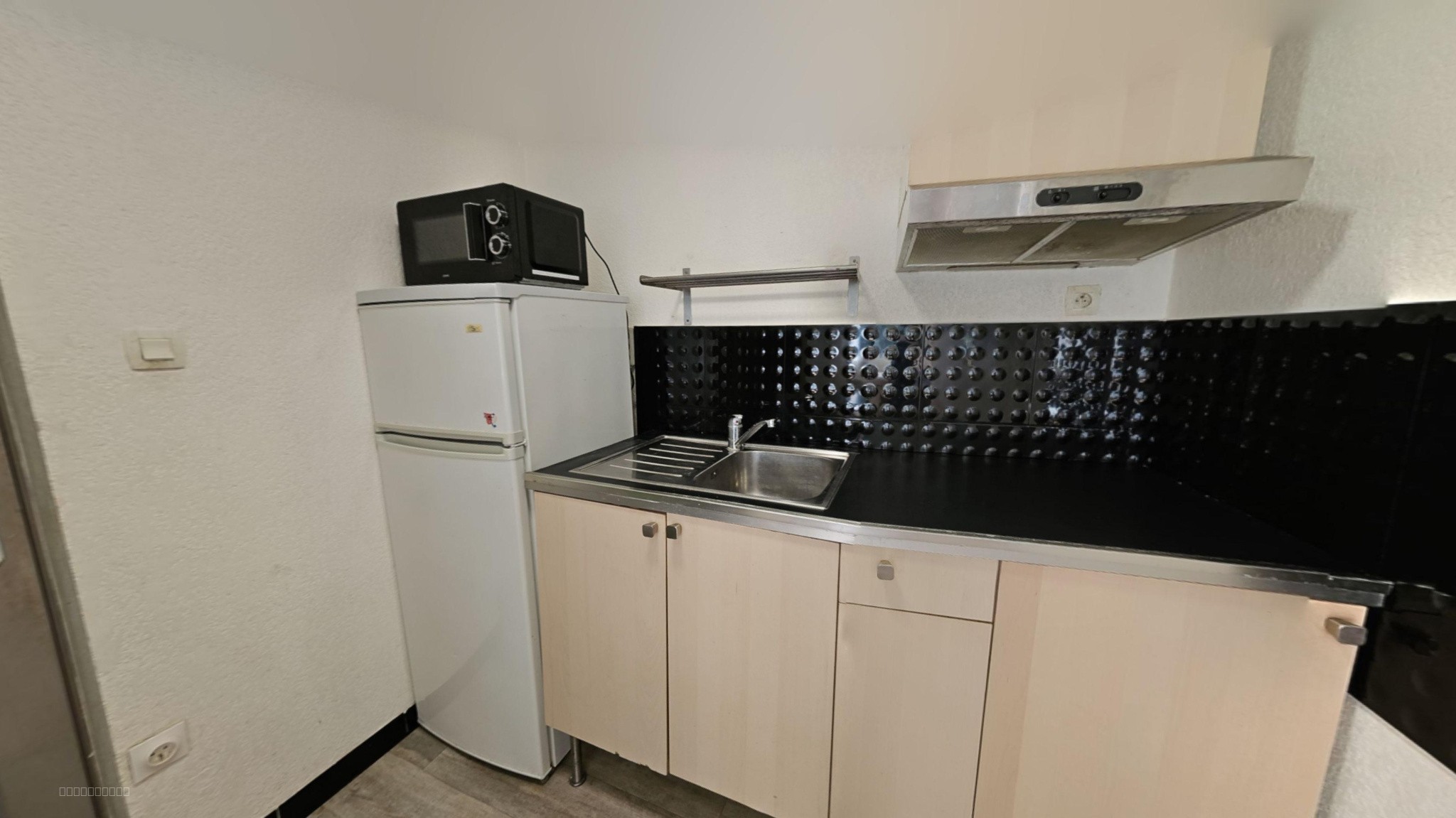 Montpellier, hauts de Massanne , studette équipée dans Maison — photo 2