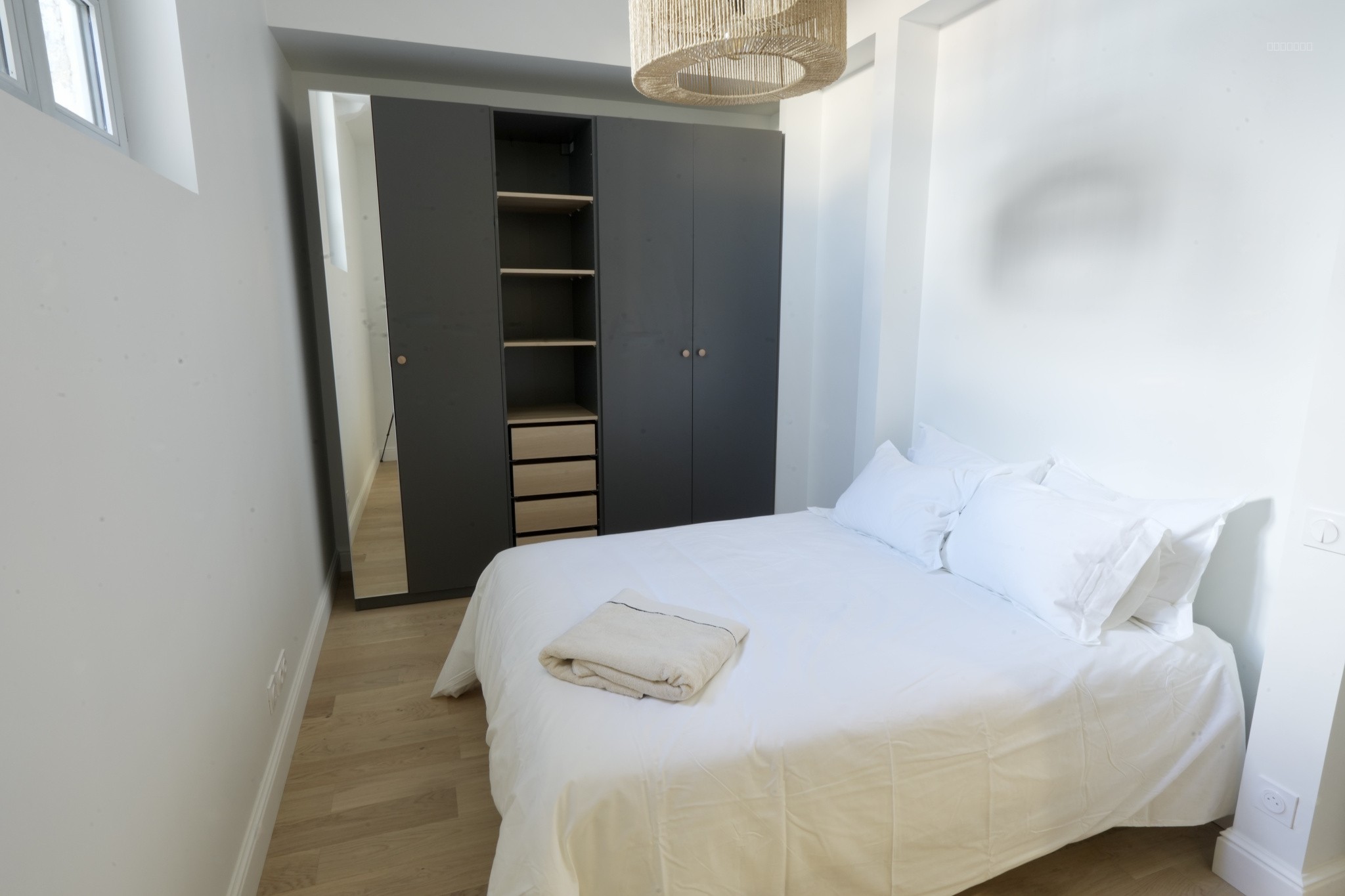 Incroyable appartement T4 de 110 m2 avec terrasse aménagée de 52 m2 en plein centre ville rénové à neuf — photo 5