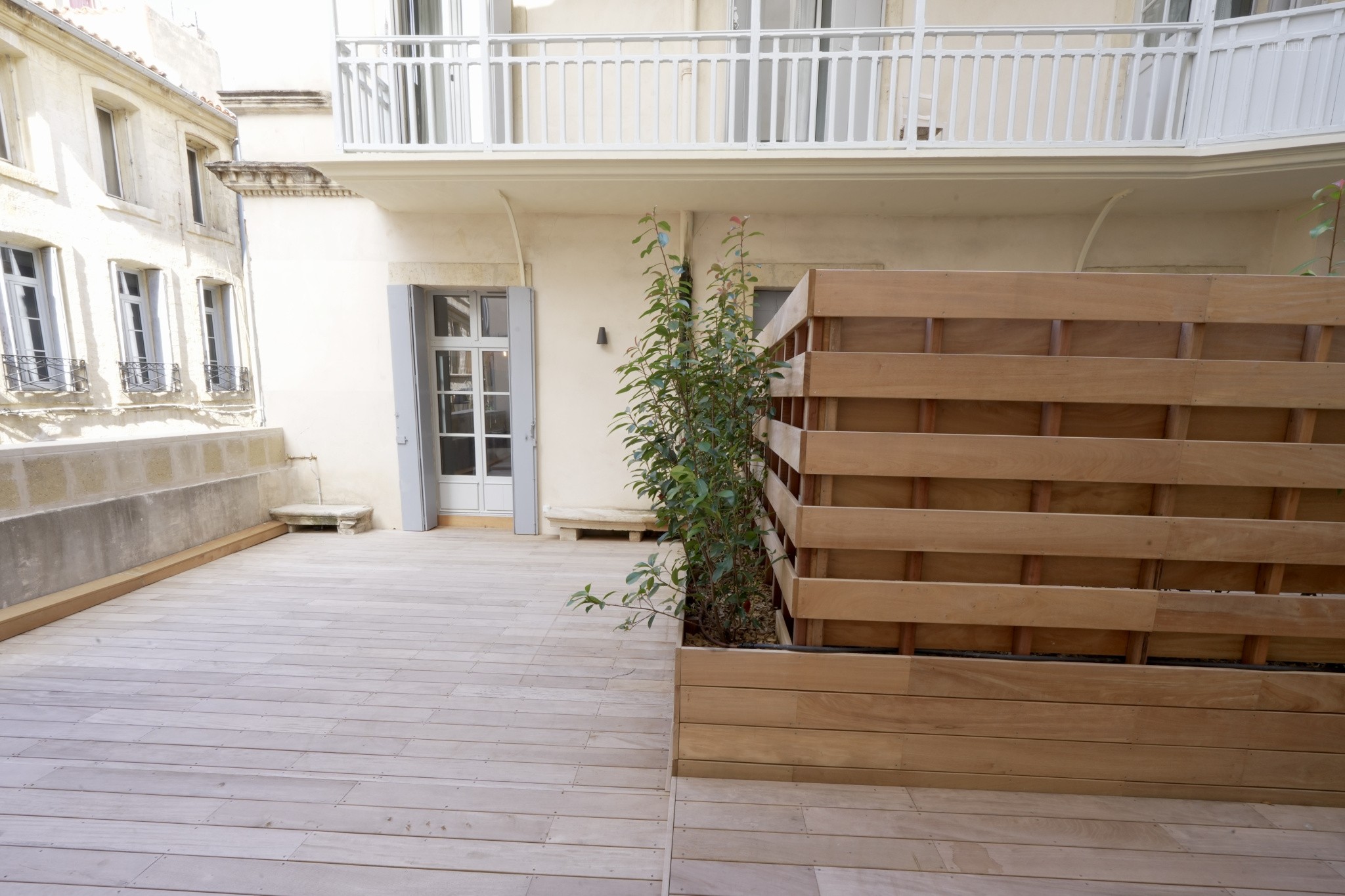 Incroyable appartement T4 de 110 m2 avec terrasse aménagée de 52 m2 en plein centre ville rénové à neuf — photo 7