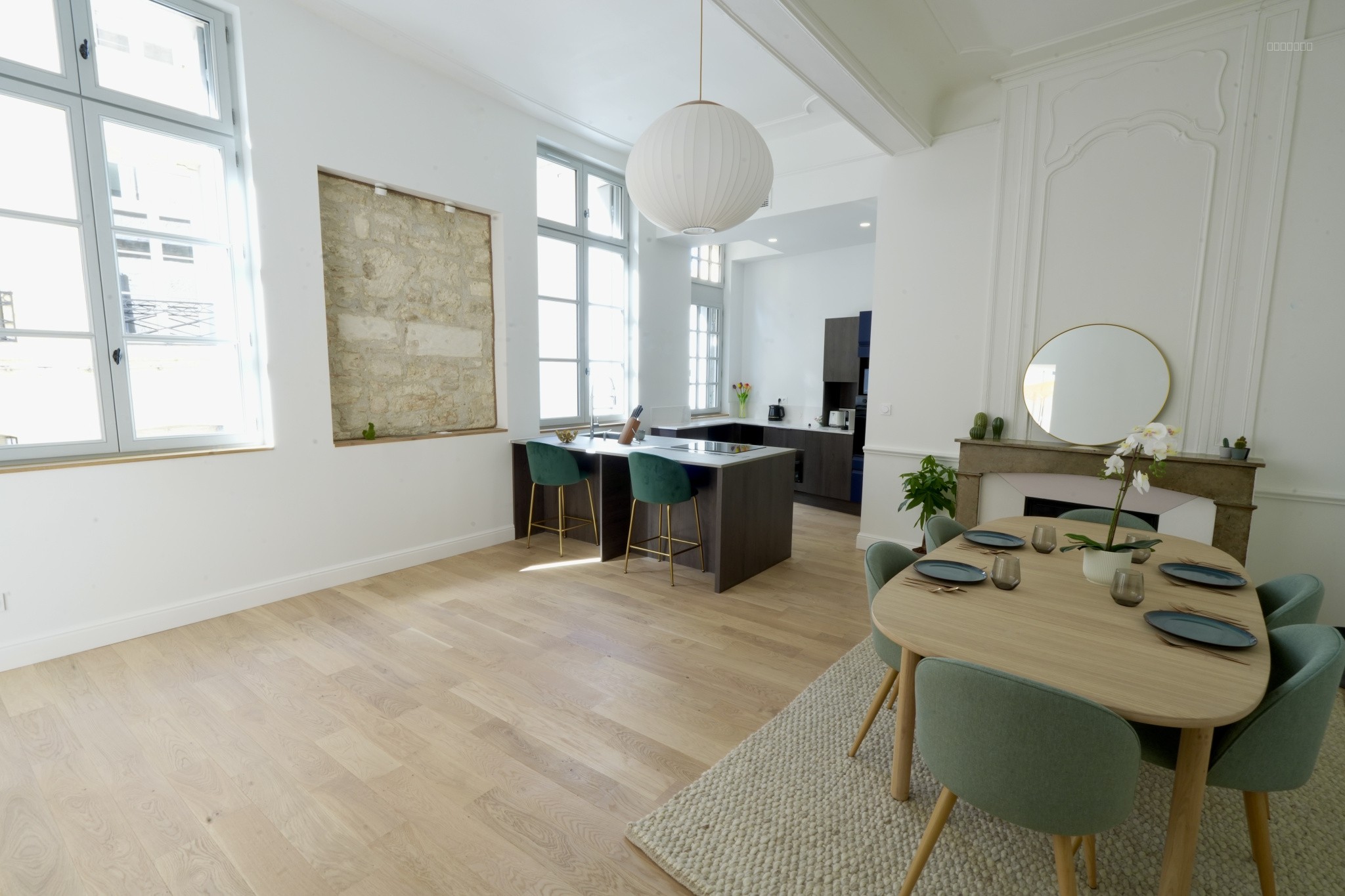 Incroyable appartement T4 de 110 m2 avec terrasse aménagée de 52 m2 en plein centre ville rénové à neuf — photo 3