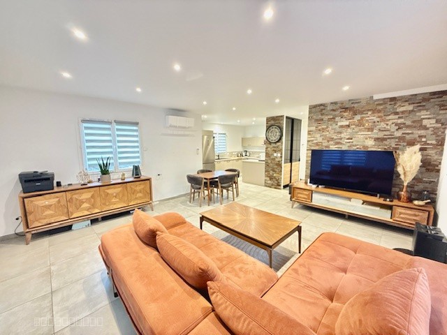 EXCLUSIVITE, MAISON INDIVIDUELLE AVEC TERRASSE et JARDIN A PREVESSIN MOENS à 01280 — photo 8