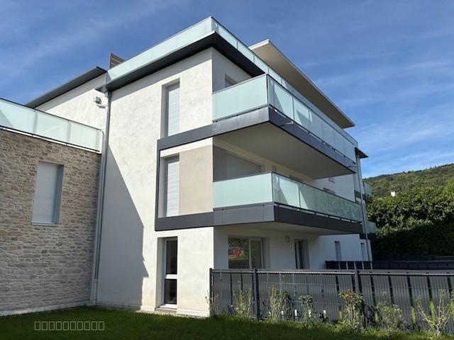 01210 Divonne-les-Bains Appartement T2 ATTIQUE avec terrasse et garage — photo 18