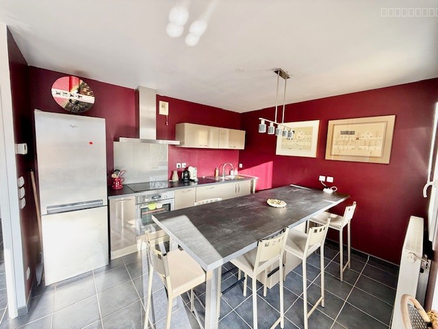 FERNEY-VOLTAIRE 01210, T3 COEUR DE VILLE AVEC BALCON, et GARAGE — photo 9
