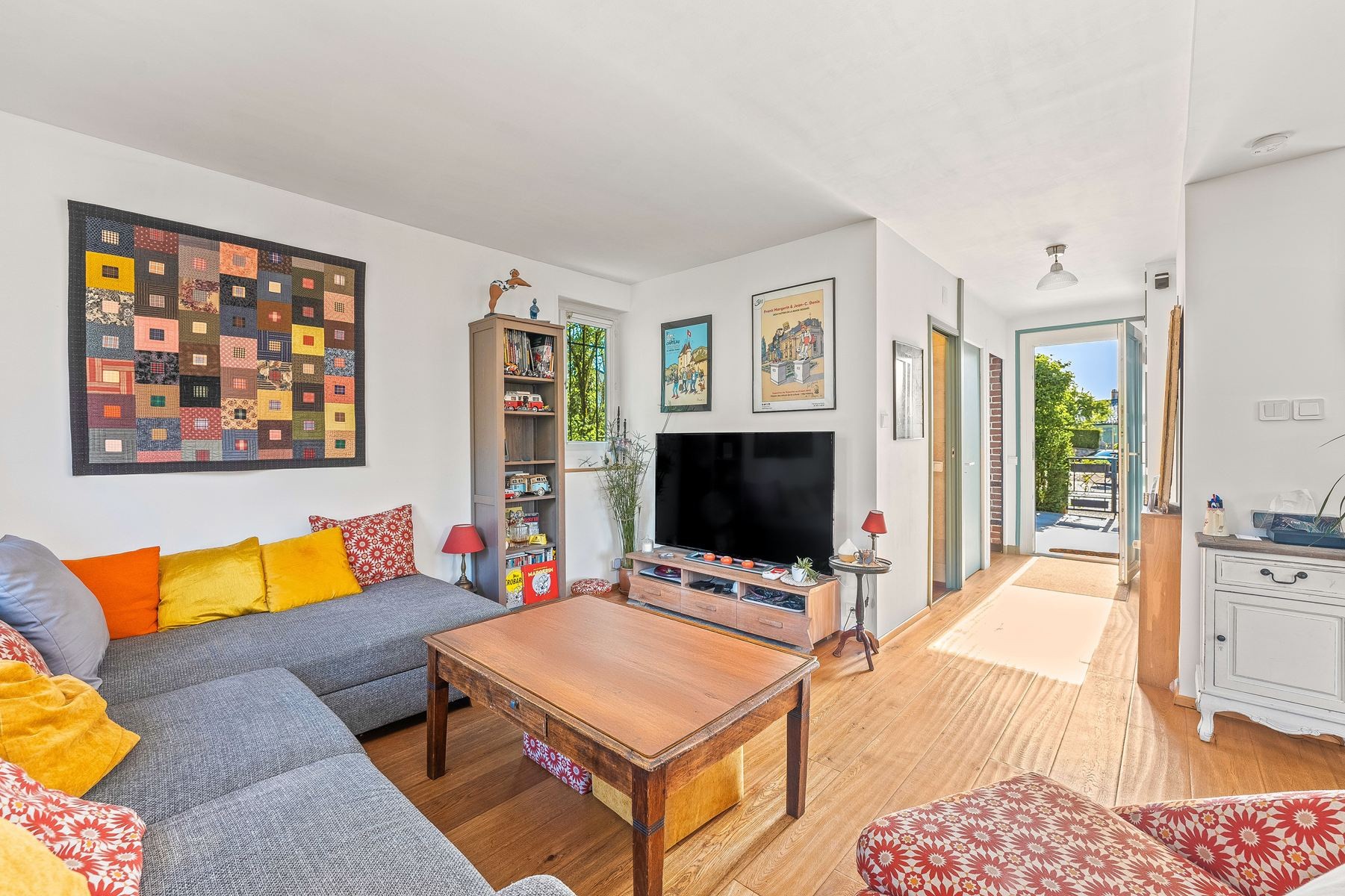 Divonne les Bains, charmante maison individuelle sur 3 niveaux avec un jardin et ruisseau — photo 13