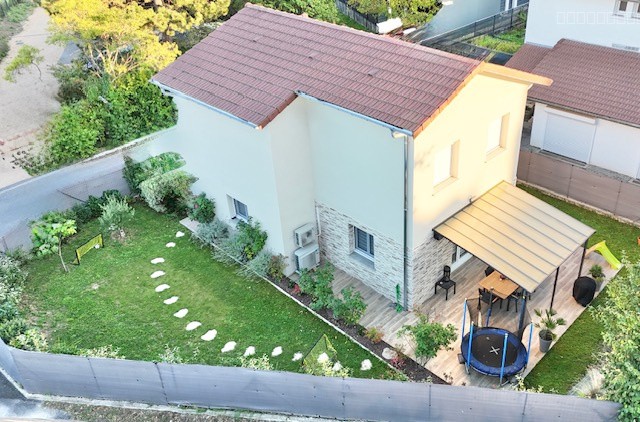 EXCLUSIVITE, MAISON INDIVIDUELLE AVEC TERRASSE et JARDIN A PREVESSIN MOENS à 01280 — photo 5