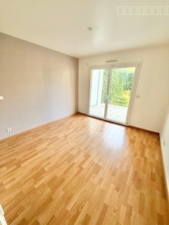 A VENDRE, T4 Divonne les Bains 01220 CENTRE VILLE avec jardin, garage, parking — photo 15