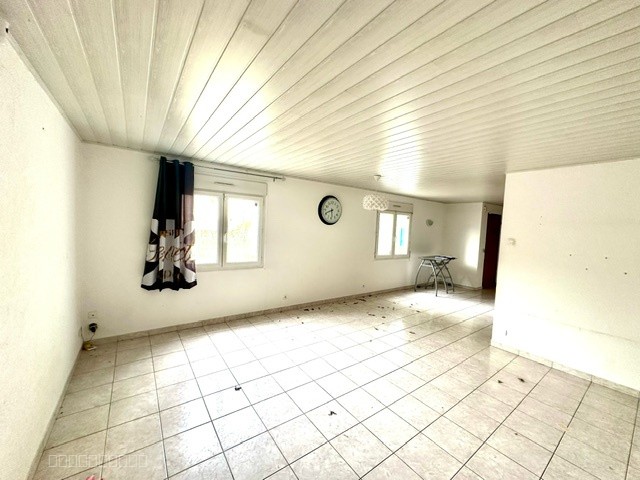 Vente Ornex 01280 Local artisanal + appartement T4 en duplex / Terrain / Parking — photo 12